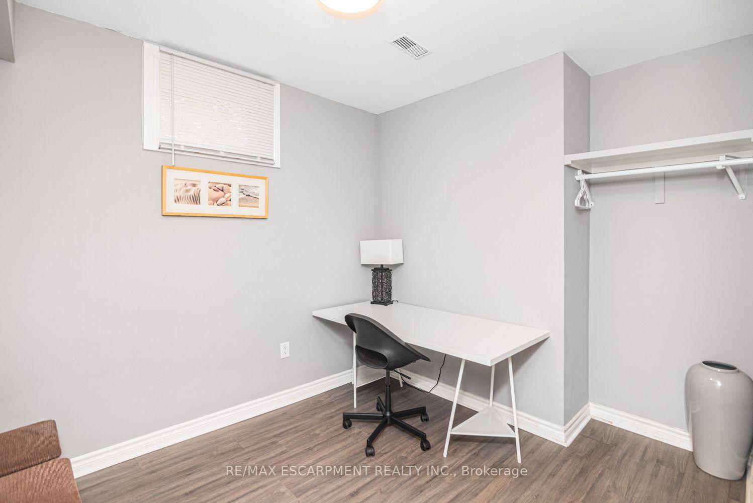 Photo 5 of Unit B, 70 Palace Street, Brantford, Downtown Core — HOMEH