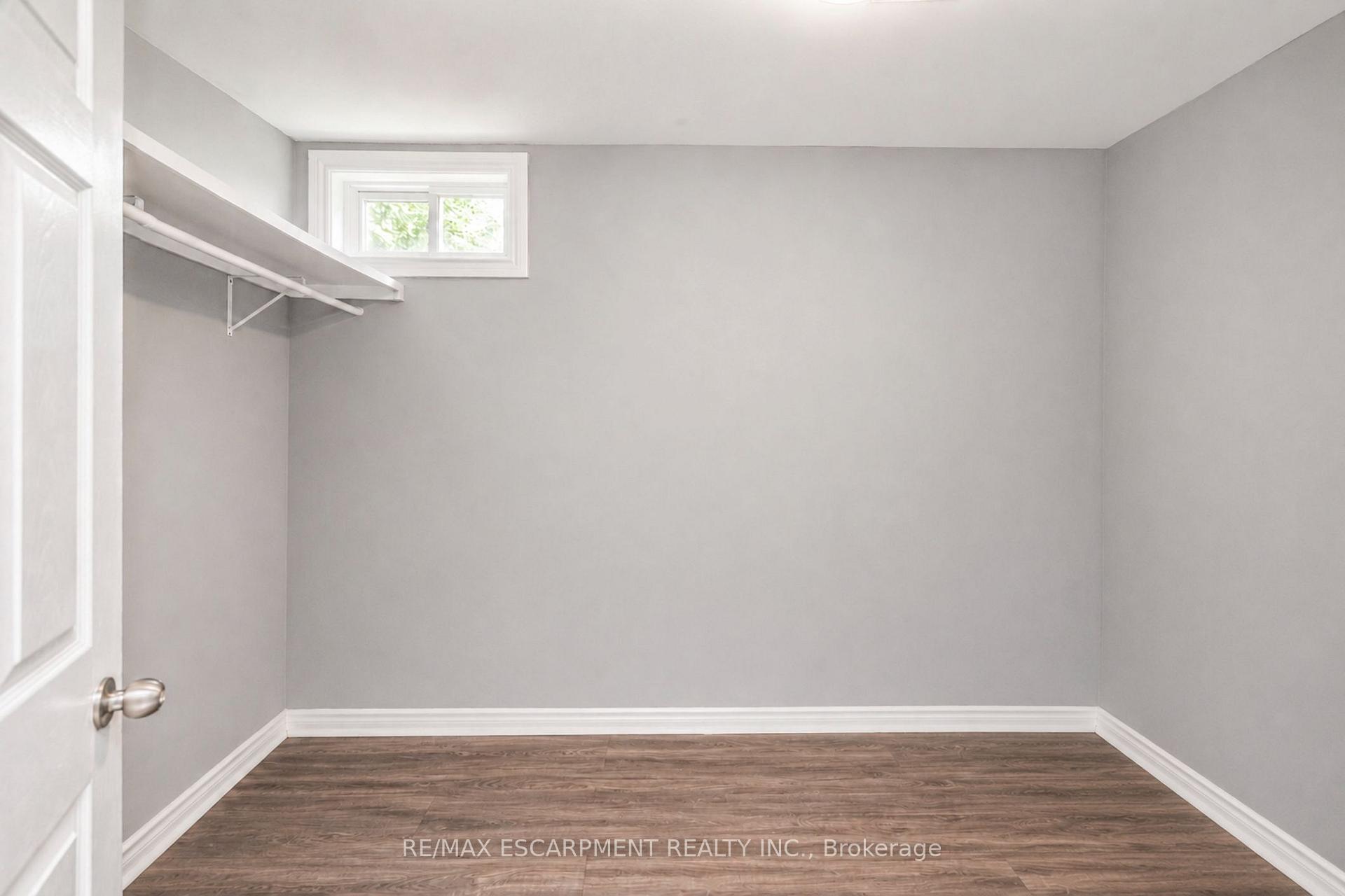 Photo 9 of Unit B, 70 Palace Street, Brantford, Downtown Core — HOMEH
