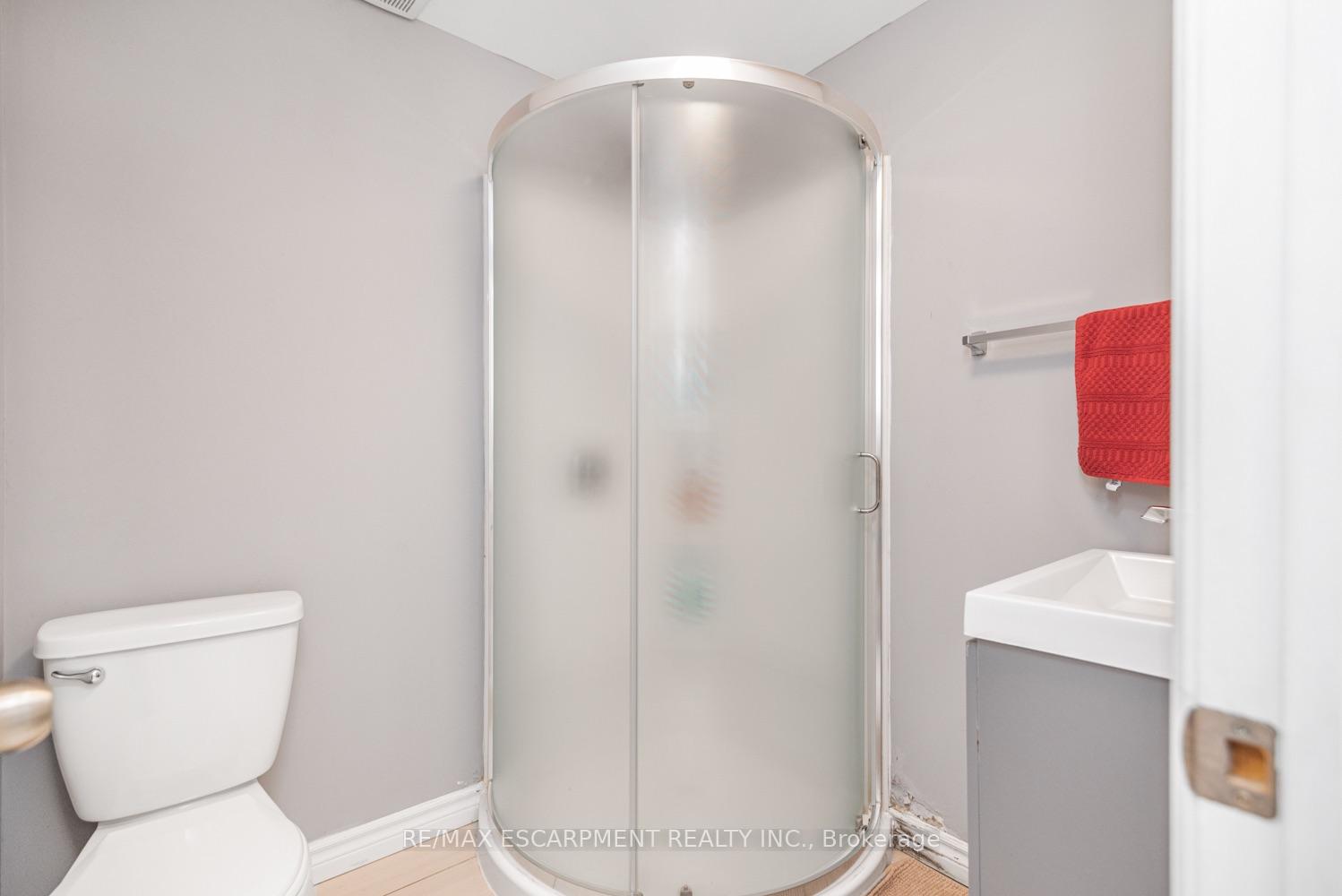 Photo 26 of Unit B, 70 Palace Street, Brantford, Downtown Core — HOMEH