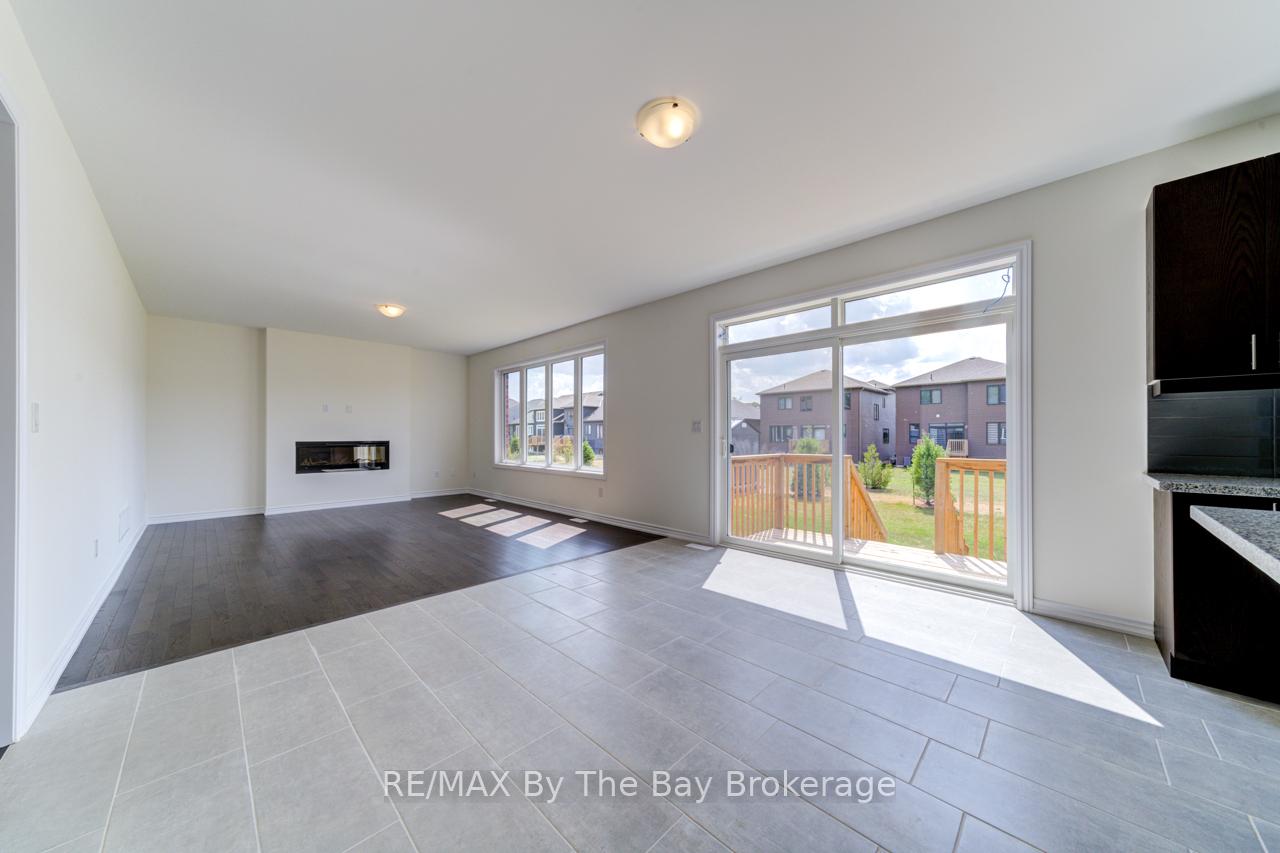 Photo 15 of 174 Mapleside Drive, Wasaga Beach — HOMEH