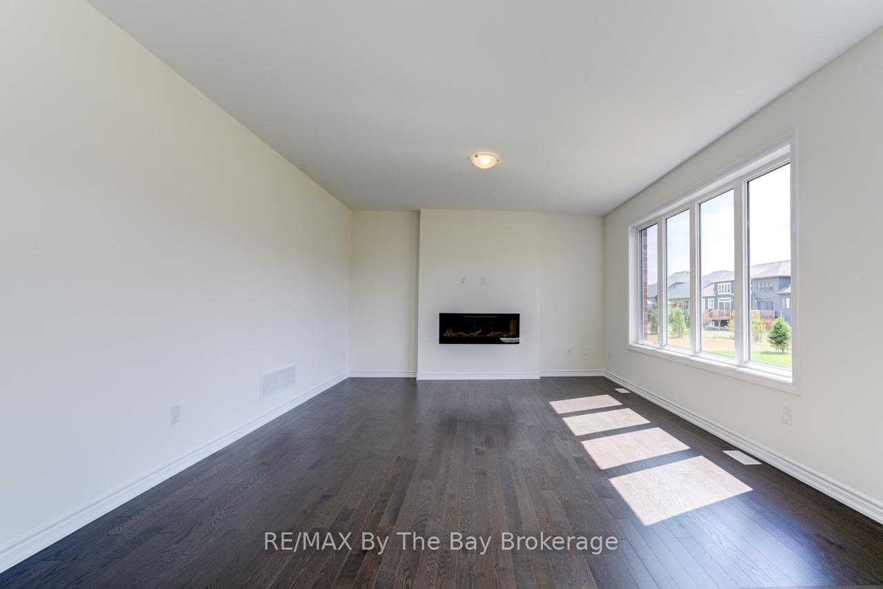 Photo 18 of 174 Mapleside Drive, Wasaga Beach — HOMEH