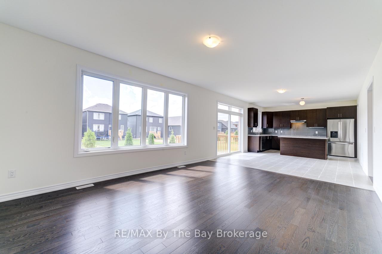 Photo 19 of 174 Mapleside Drive, Wasaga Beach — HOMEH