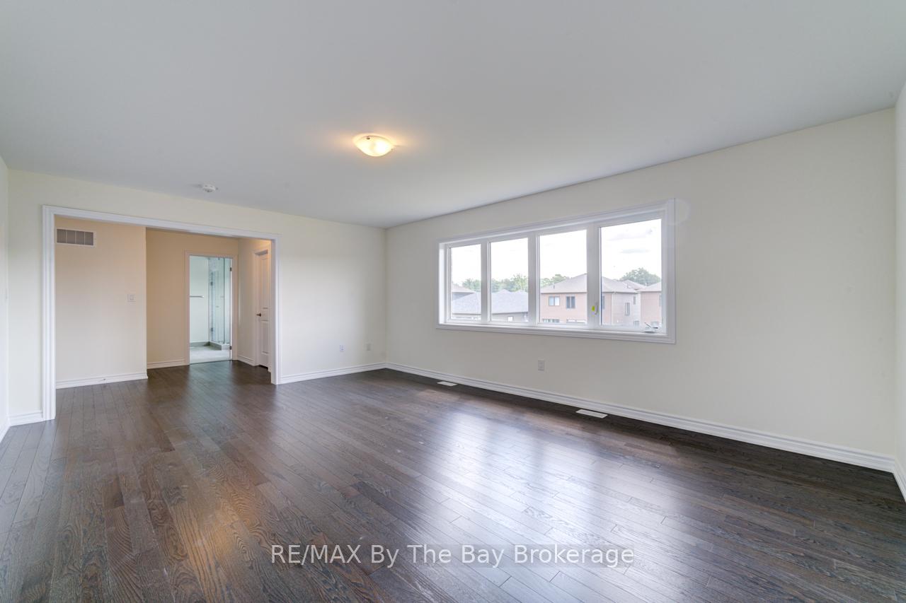 Photo 25 of 174 Mapleside Drive, Wasaga Beach — HOMEH