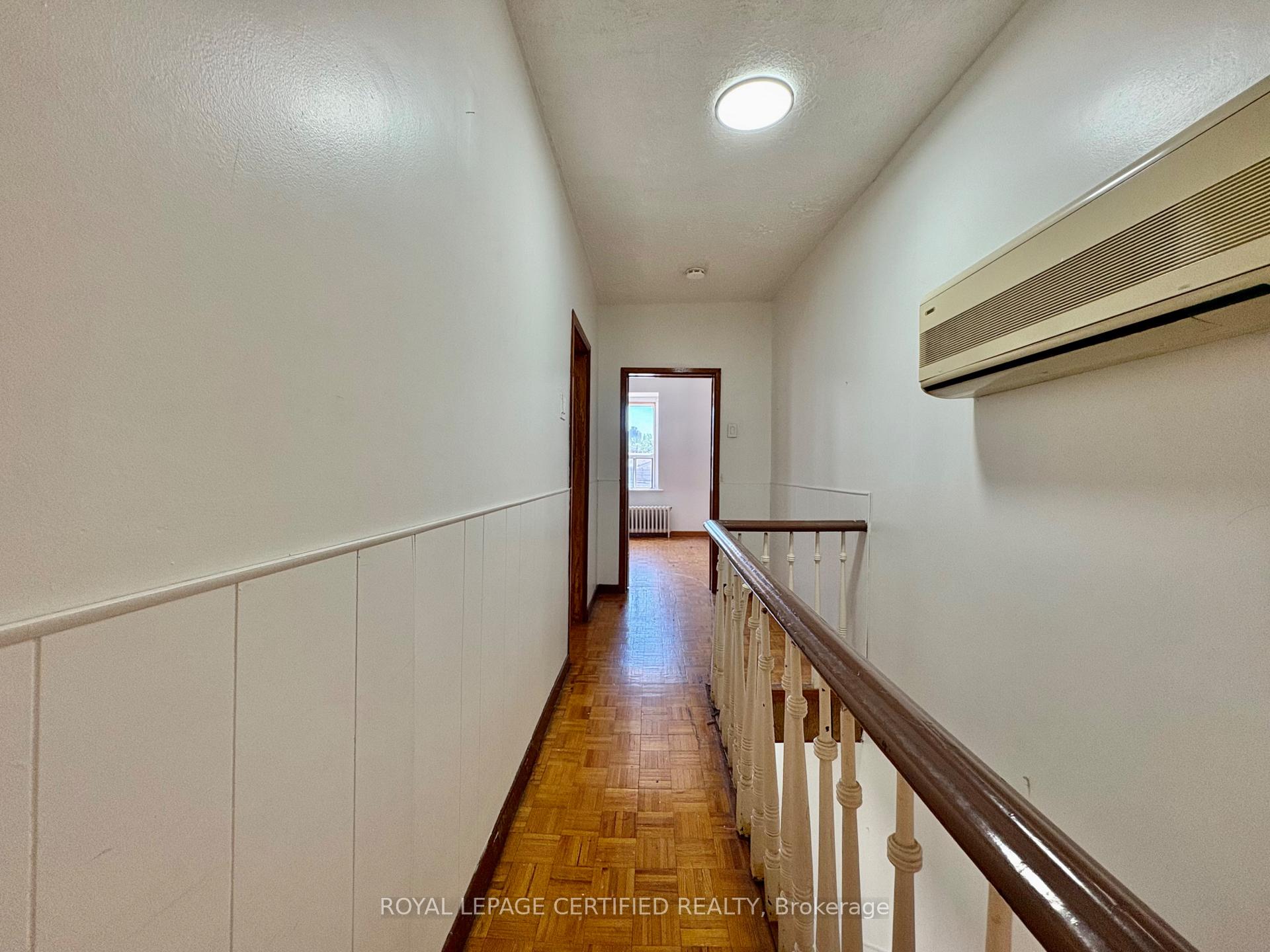 Photo 18 of 36 Mitchell Avenue, Toronto, Niagara — HOMEH