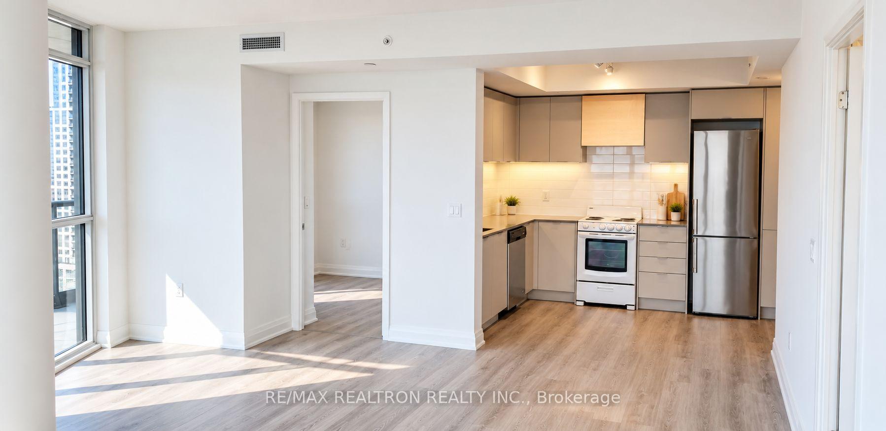 Photo 4 of Unit 1909, 30 Gibbs Road S, Etobicoke, Islington-City Centre West — HOMEH