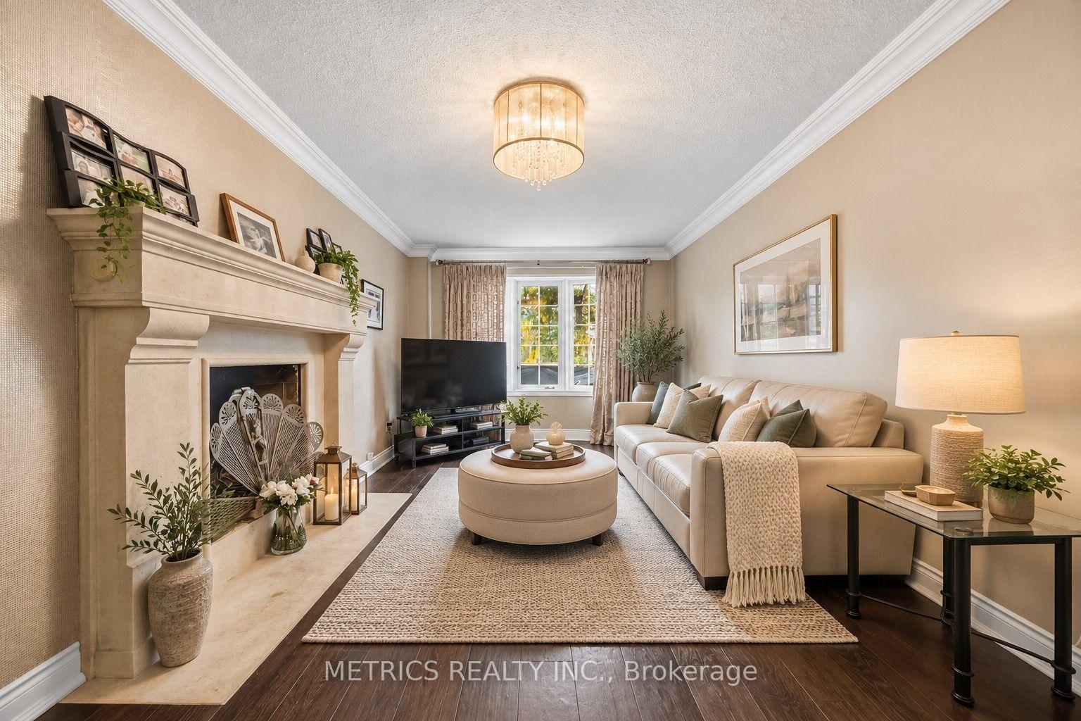 Photo 5 of 168 Fieldgate Drive, Vaughan, Maple — HOMEH