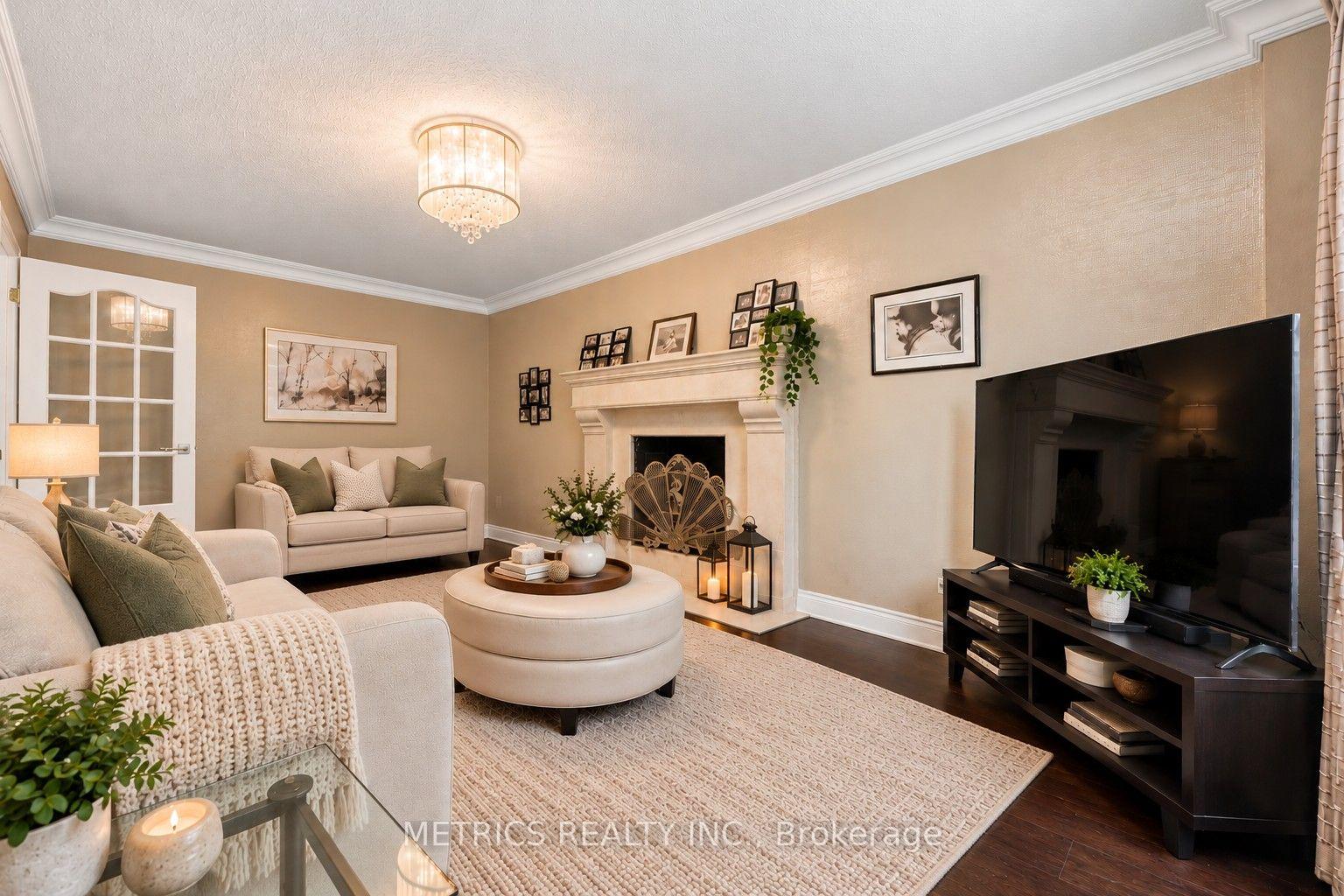 Photo 7 of 168 Fieldgate Drive, Vaughan, Maple — HOMEH