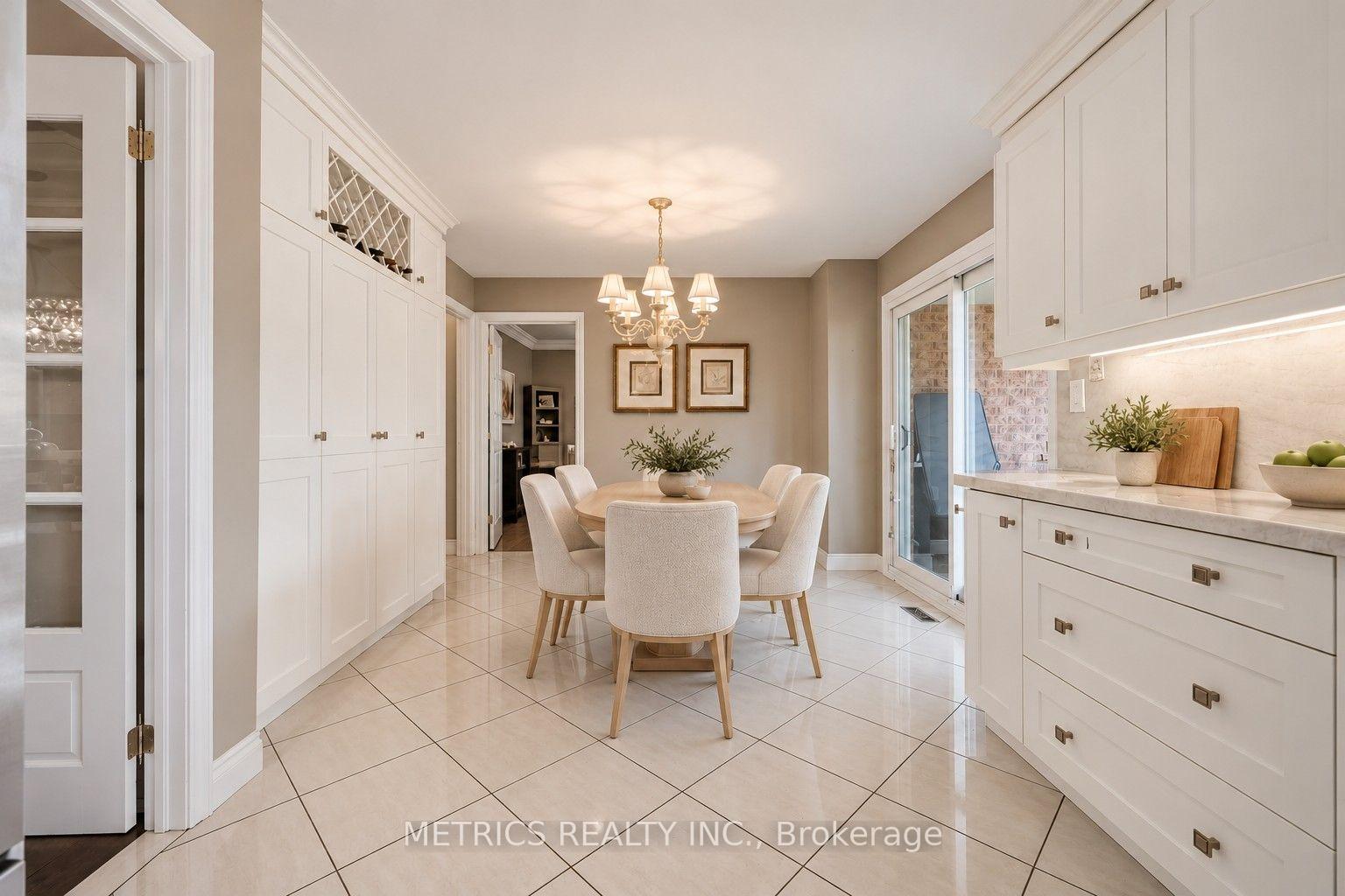 Photo 13 of 168 Fieldgate Drive, Vaughan, Maple — HOMEH