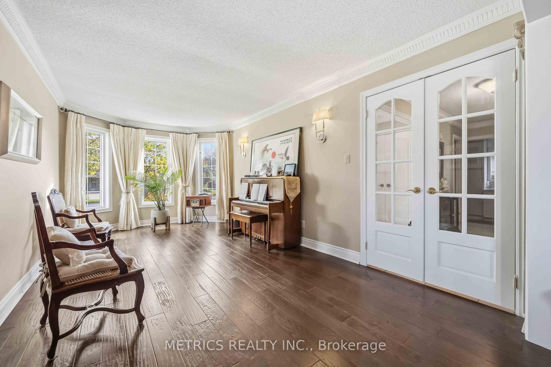 Photo 18 of 168 Fieldgate Drive, Vaughan, Maple — HOMEH