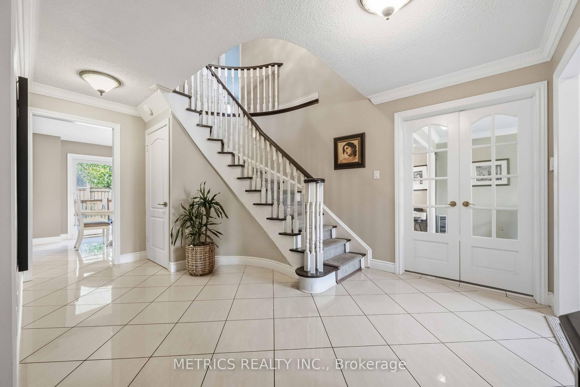 Photo 24 of 168 Fieldgate Drive, Vaughan, Maple — HOMEH