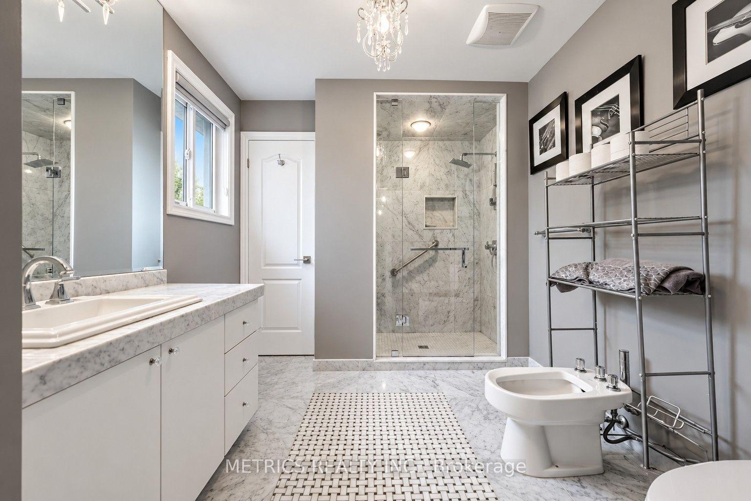 Photo 27 of 168 Fieldgate Drive, Vaughan, Maple — HOMEH