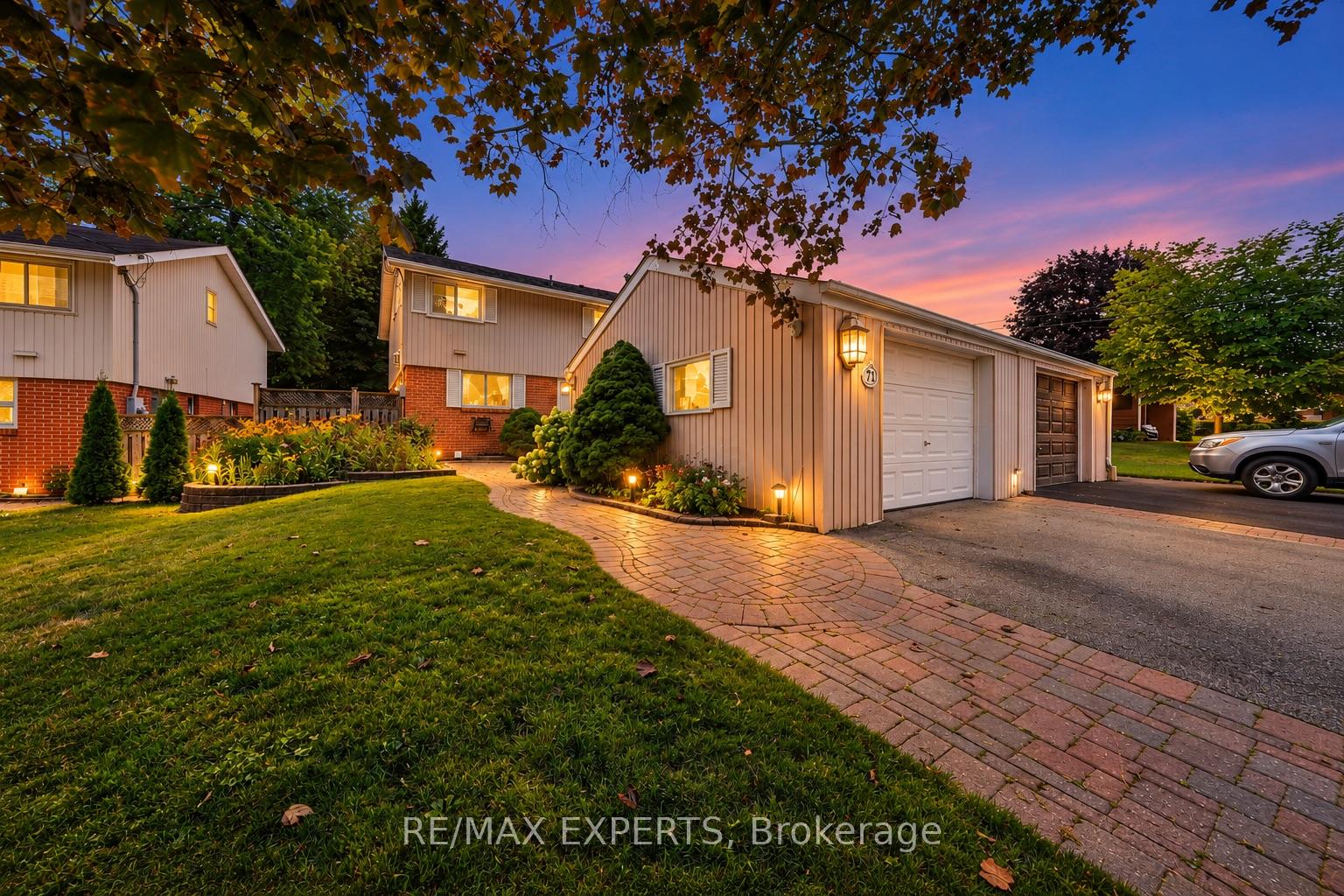 Photo 1 of 71 Dogwood Crescent, Scarborough, Bendale — HOMEH