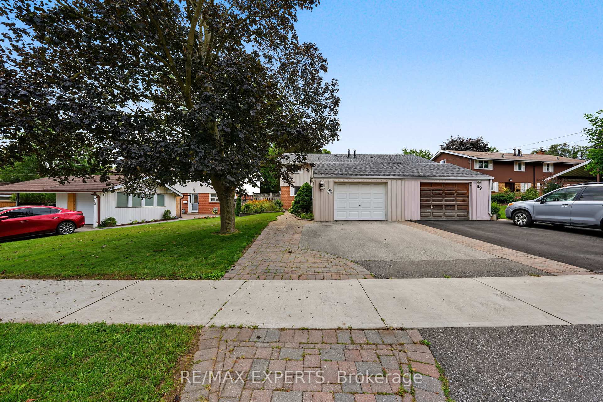 Photo 2 of 71 Dogwood Crescent, Scarborough, Bendale — HOMEH