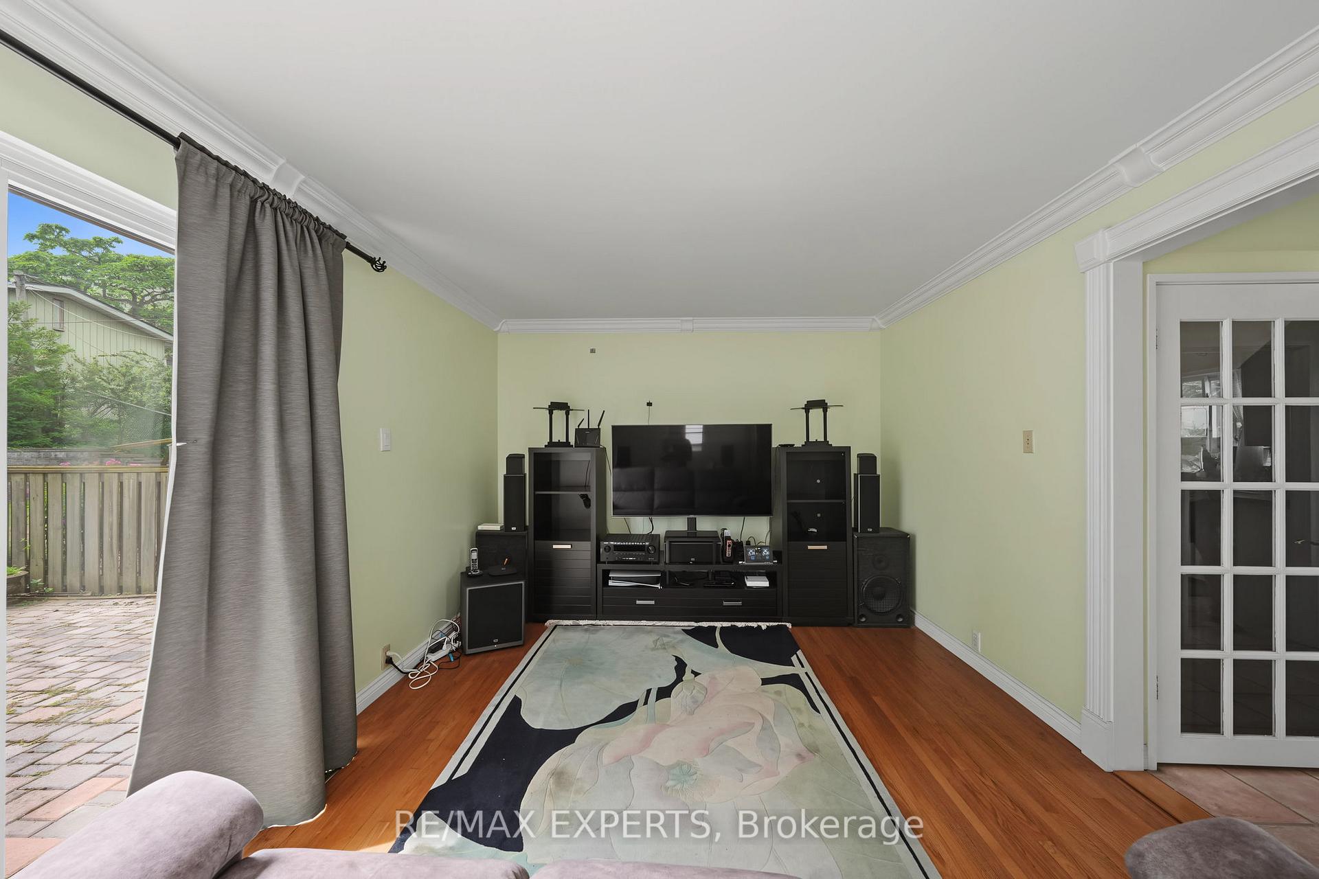 Photo 10 of 71 Dogwood Crescent, Scarborough, Bendale — HOMEH