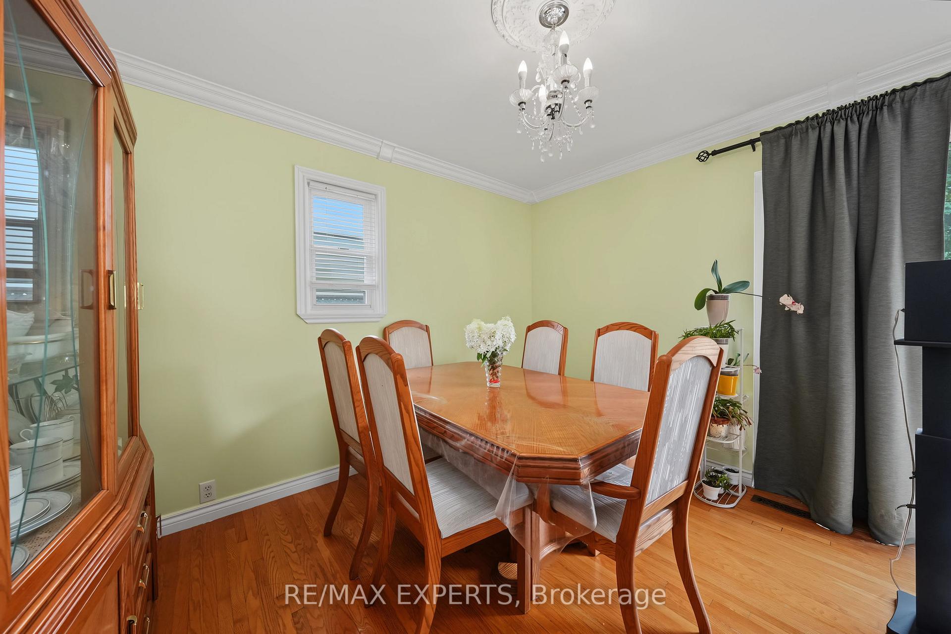 Photo 13 of 71 Dogwood Crescent, Scarborough, Bendale — HOMEH
