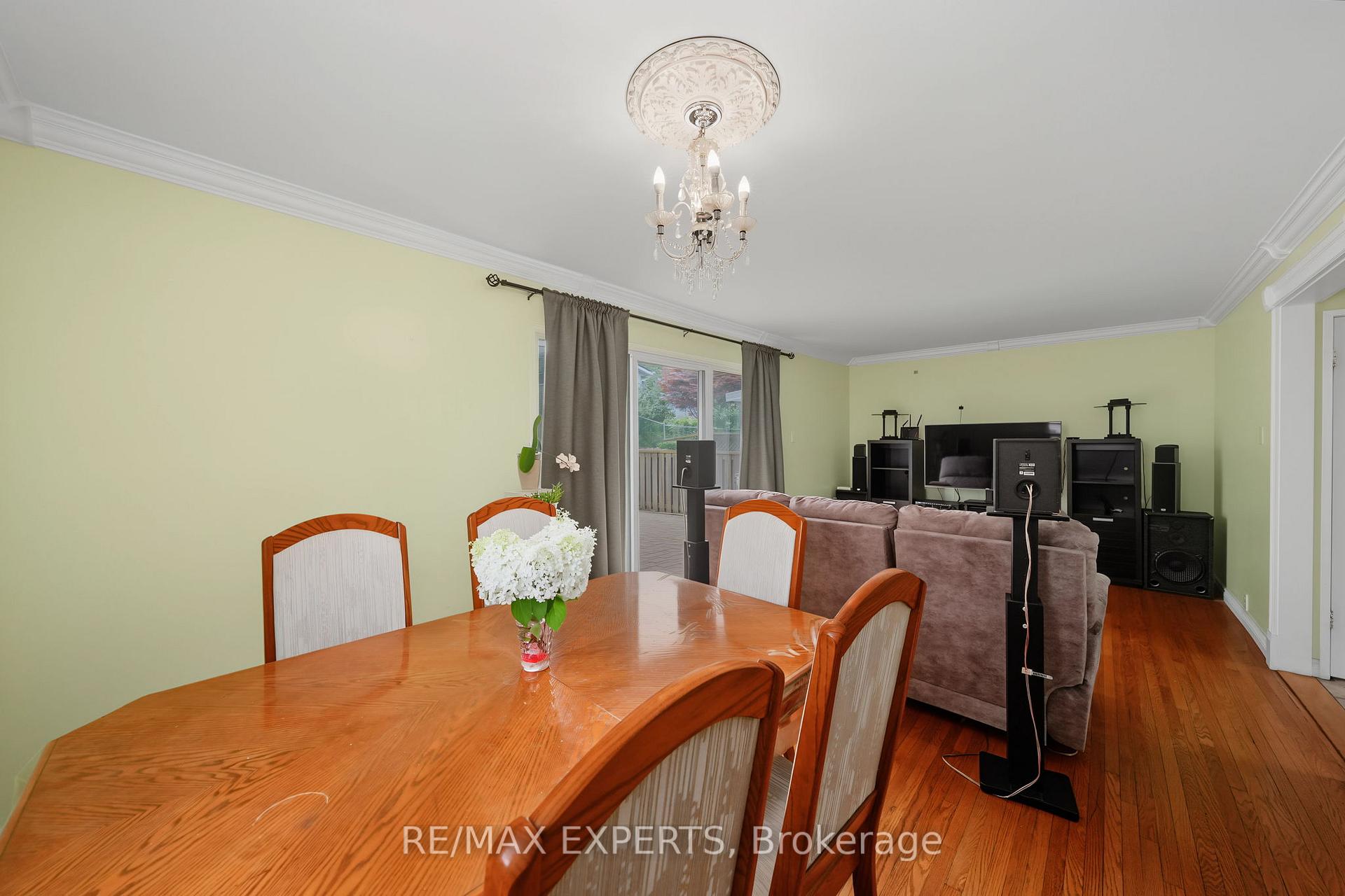 Photo 14 of 71 Dogwood Crescent, Scarborough, Bendale — HOMEH