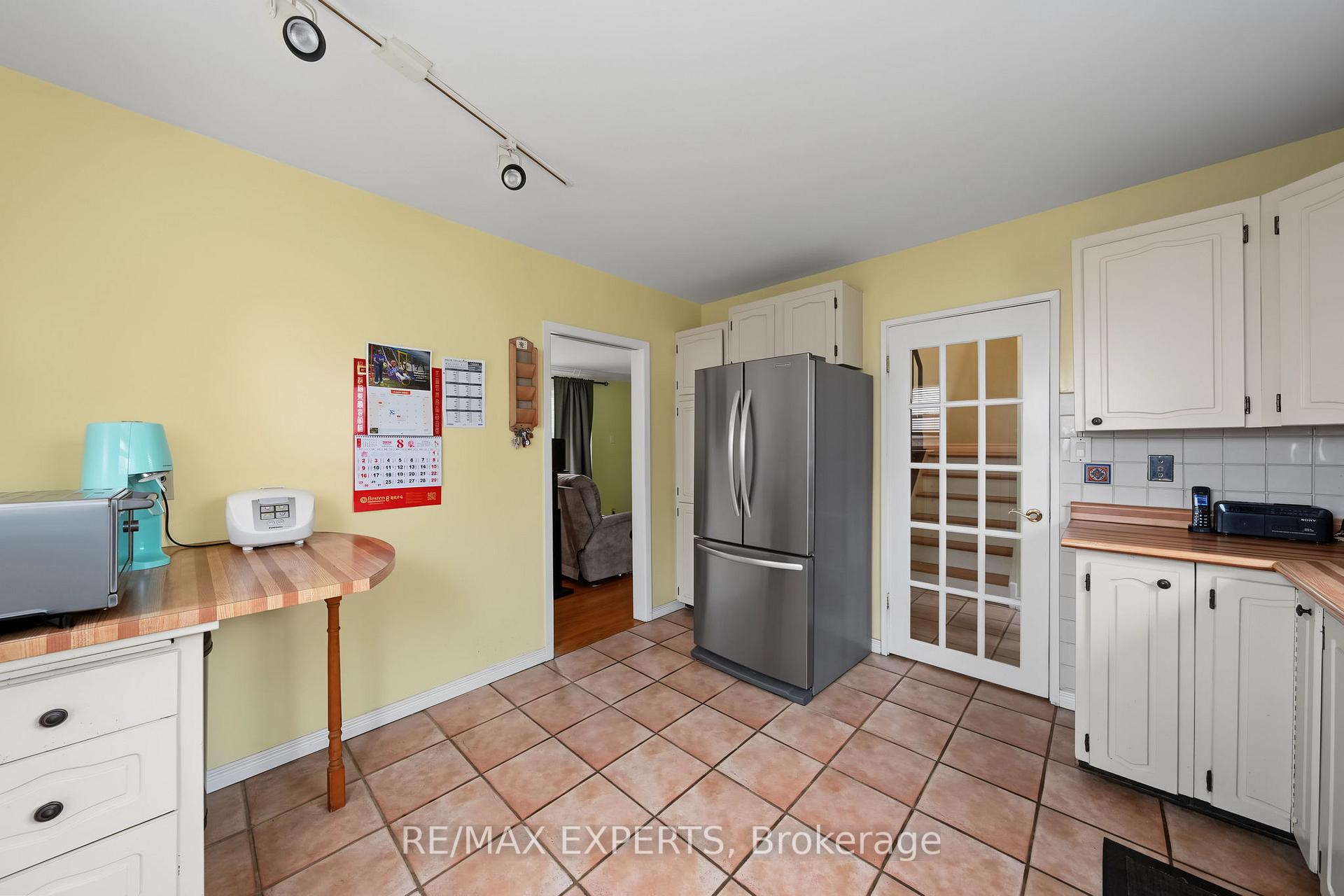Photo 19 of 71 Dogwood Crescent, Scarborough, Bendale — HOMEH