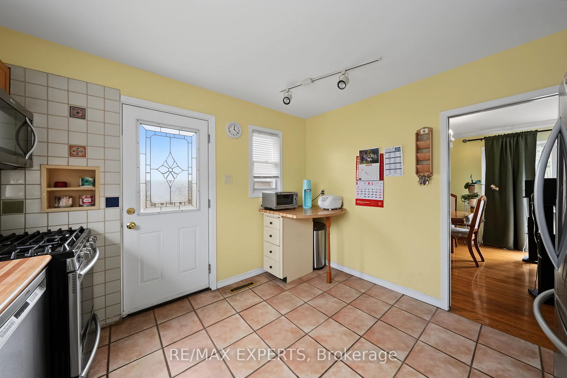 Photo 20 of 71 Dogwood Crescent, Scarborough, Bendale — HOMEH
