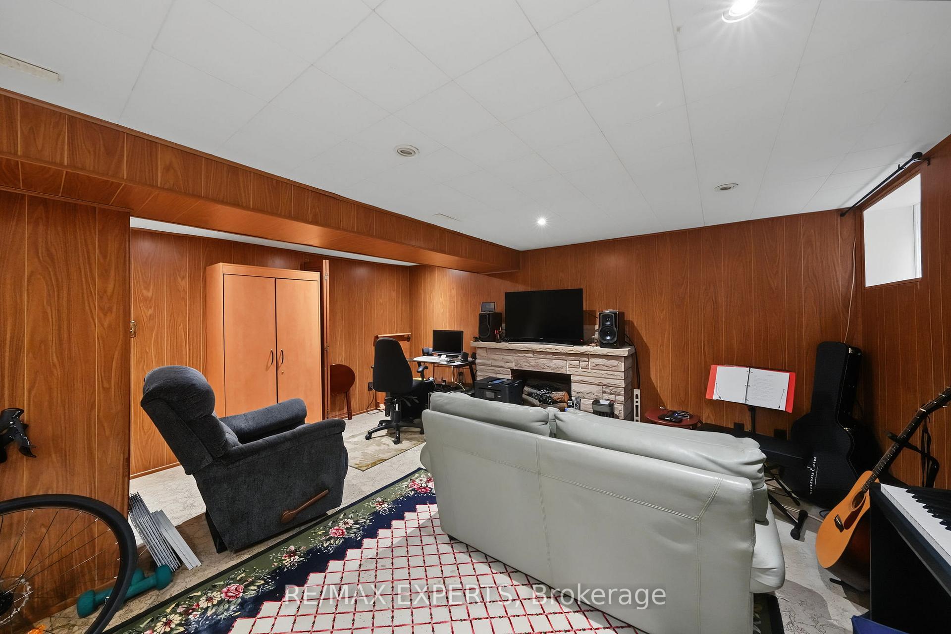 Photo 37 of 71 Dogwood Crescent, Scarborough, Bendale — HOMEH