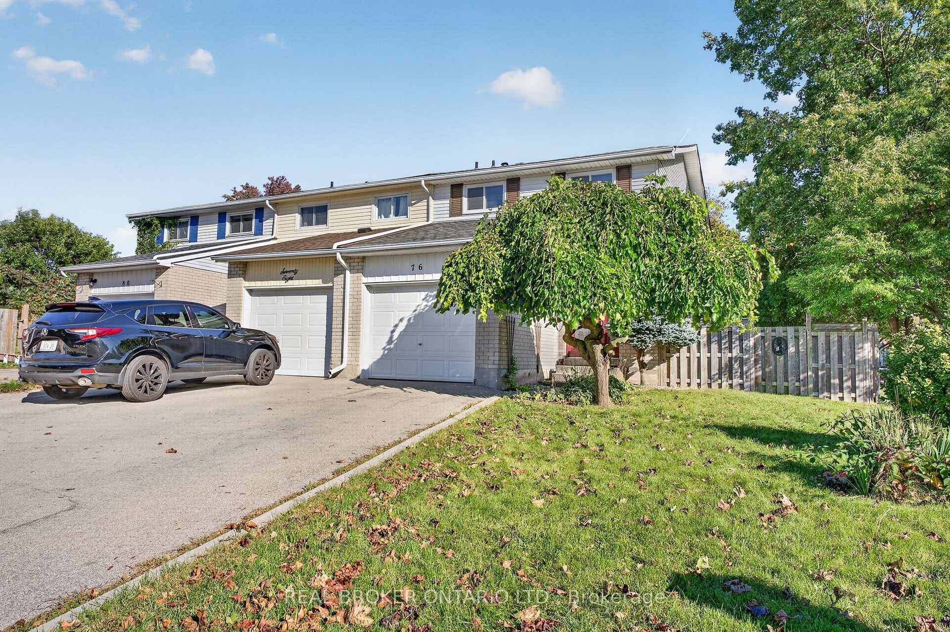 Photo 3 of 76 Golden Orchard Drive, Hamilton, Gilkson — HOMEH