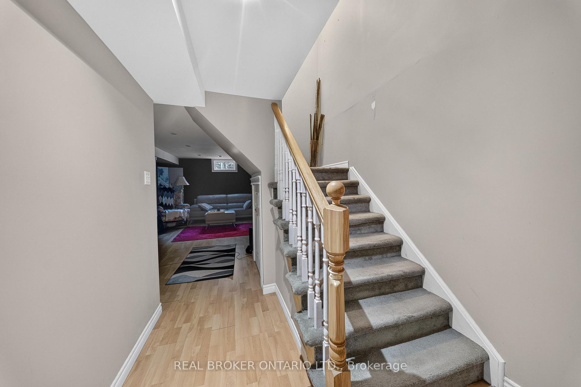 Photo 29 of 76 Golden Orchard Drive, Hamilton, Gilkson — HOMEH