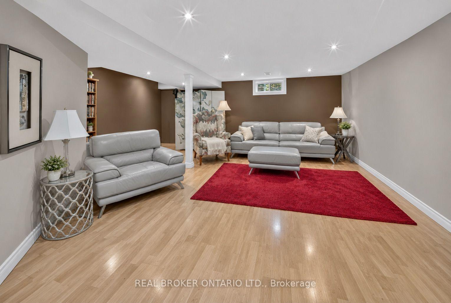 Photo 32 of 76 Golden Orchard Drive, Hamilton, Gilkson — HOMEH