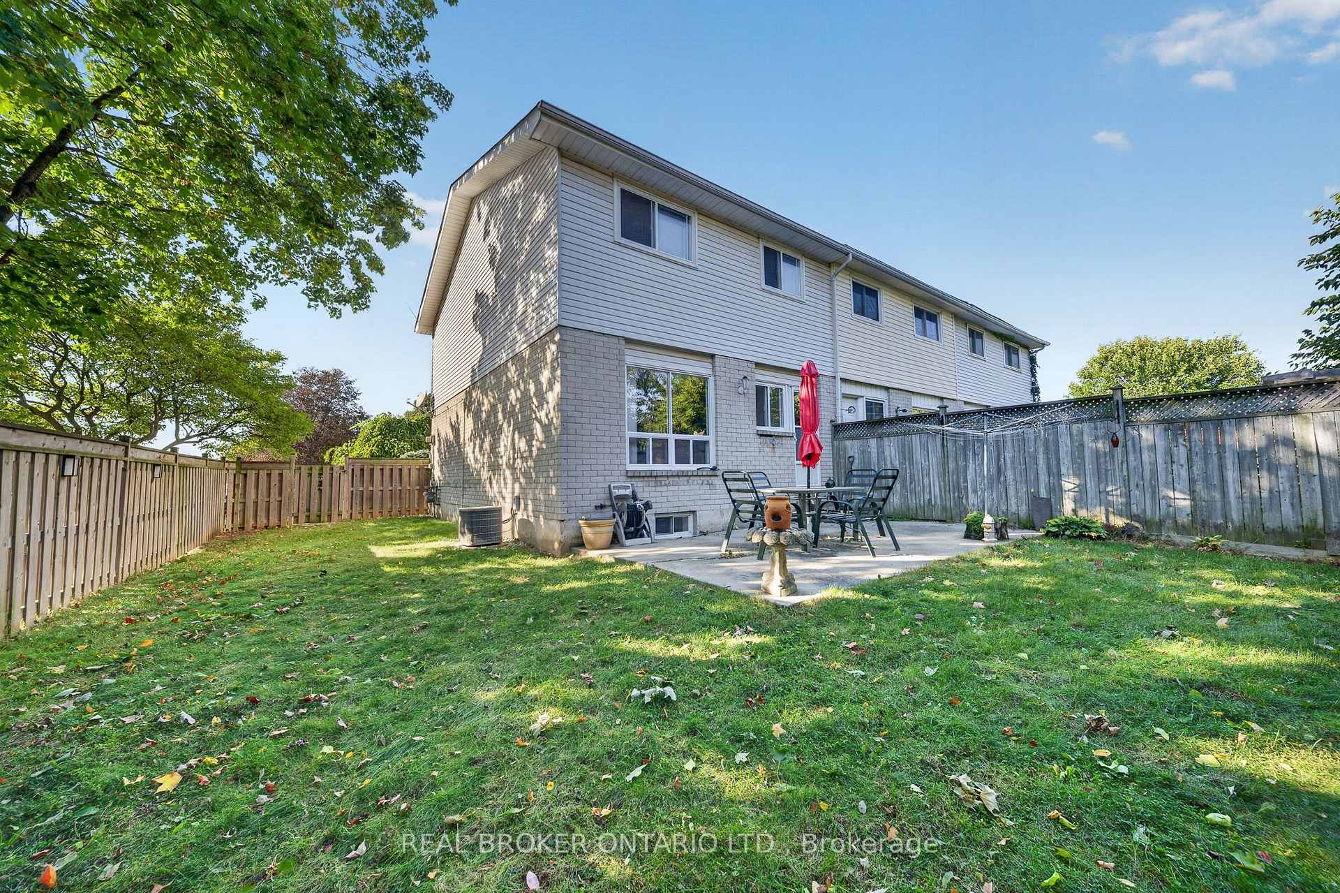 Photo 37 of 76 Golden Orchard Drive, Hamilton, Gilkson — HOMEH