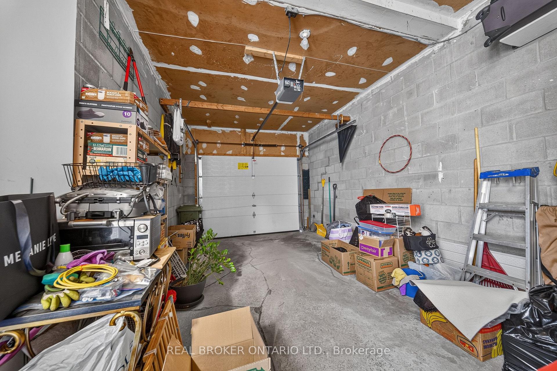 Photo 39 of 76 Golden Orchard Drive, Hamilton, Gilkson — HOMEH