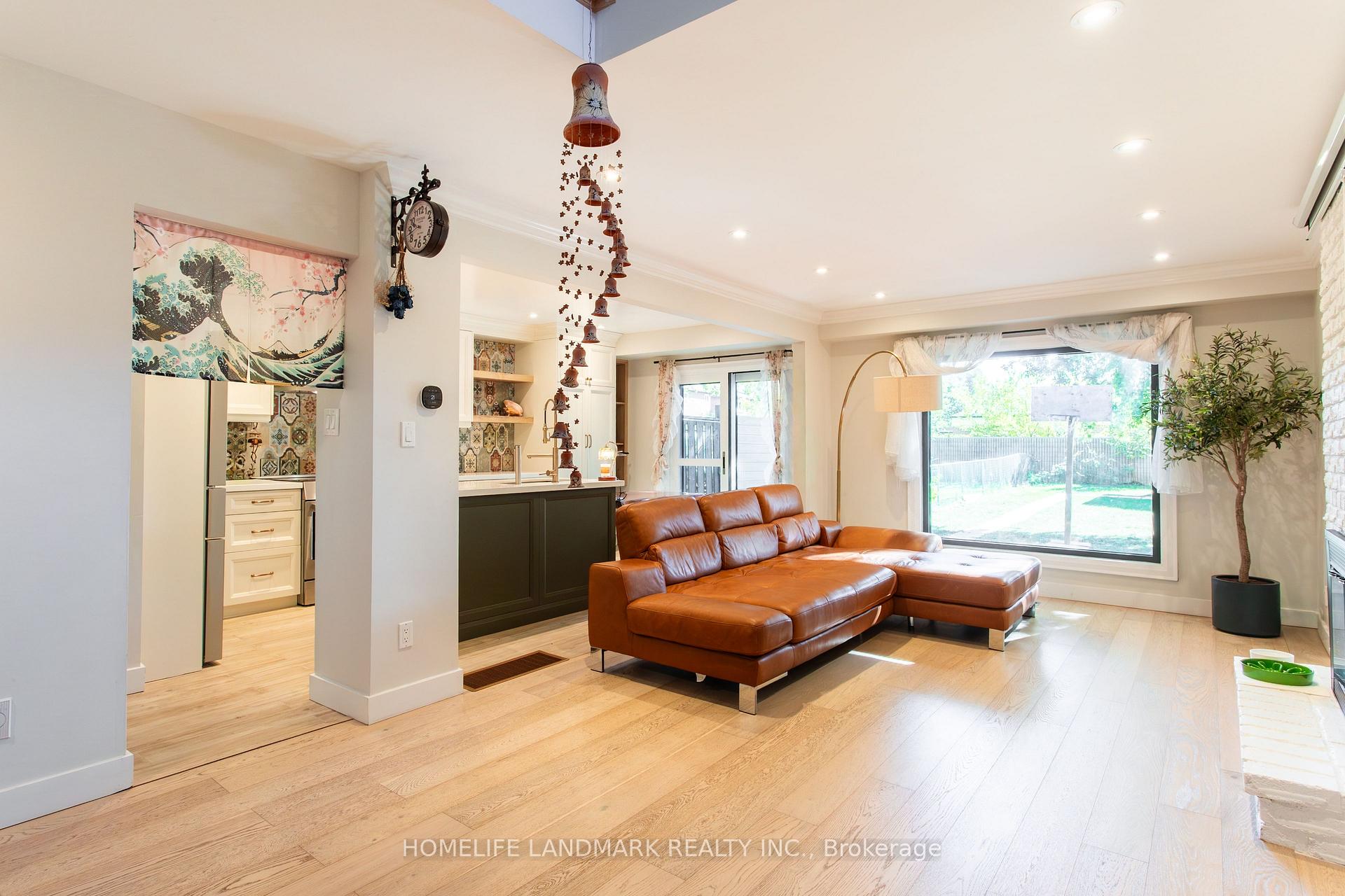 Photo 11 of 15 Foxglove Court, Markham, Unionville — HOMEH