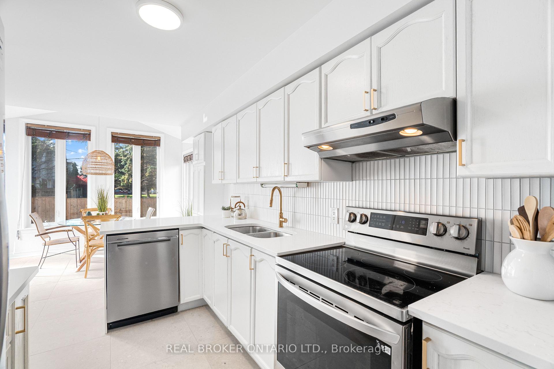 Photo 17 of 191 Thornbury Crescent, Ottawa, Centrepointe — HOMEH
