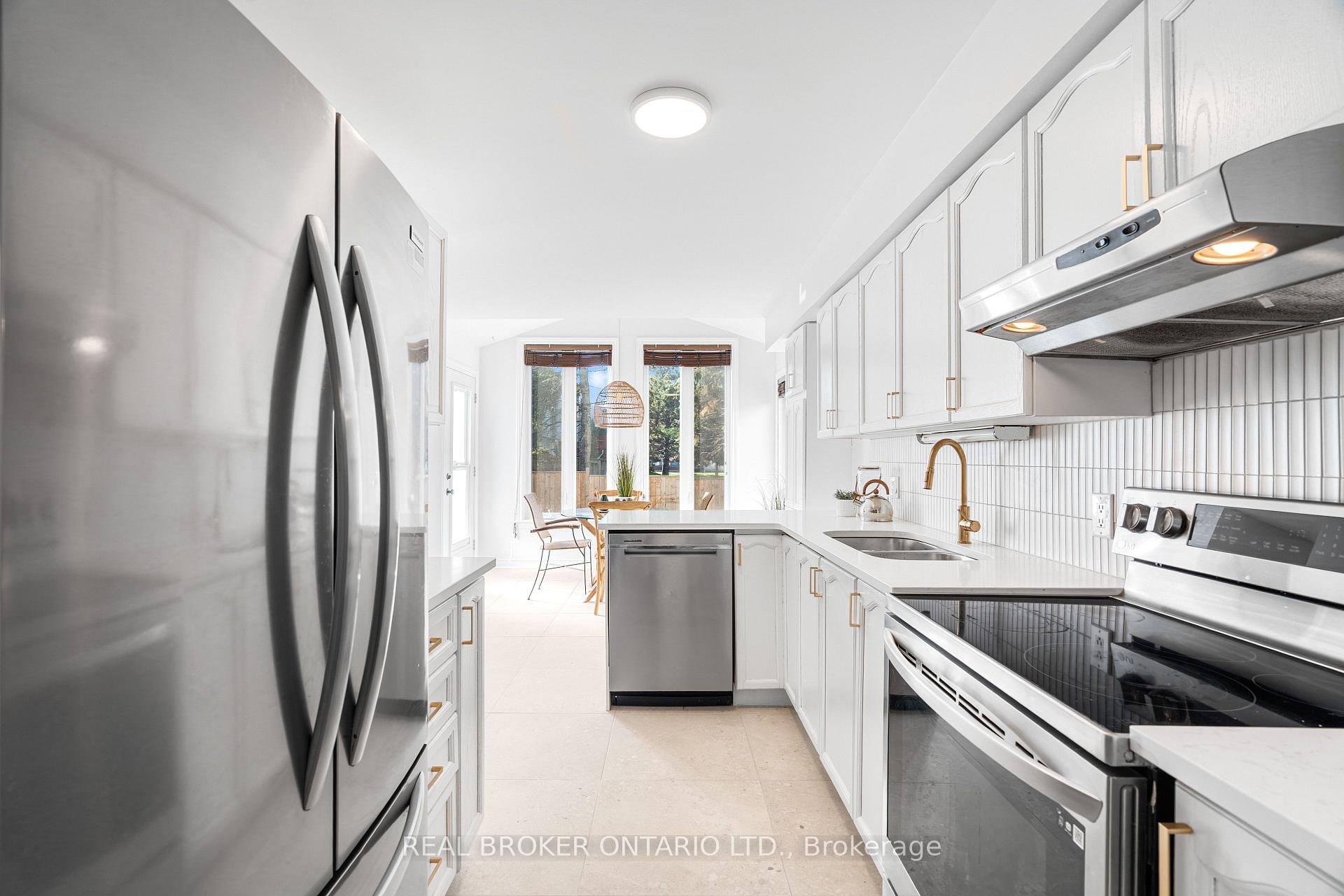 Photo 18 of 191 Thornbury Crescent, Ottawa, Centrepointe — HOMEH