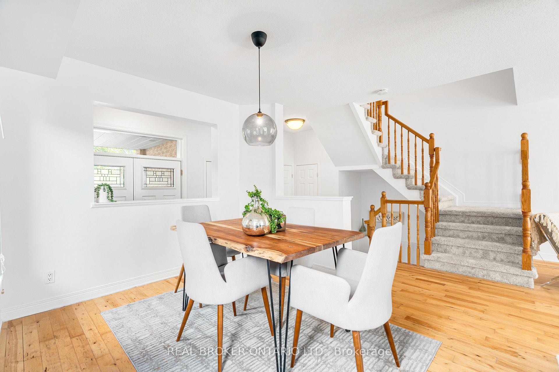 Photo 22 of 191 Thornbury Crescent, Ottawa, Centrepointe — HOMEH
