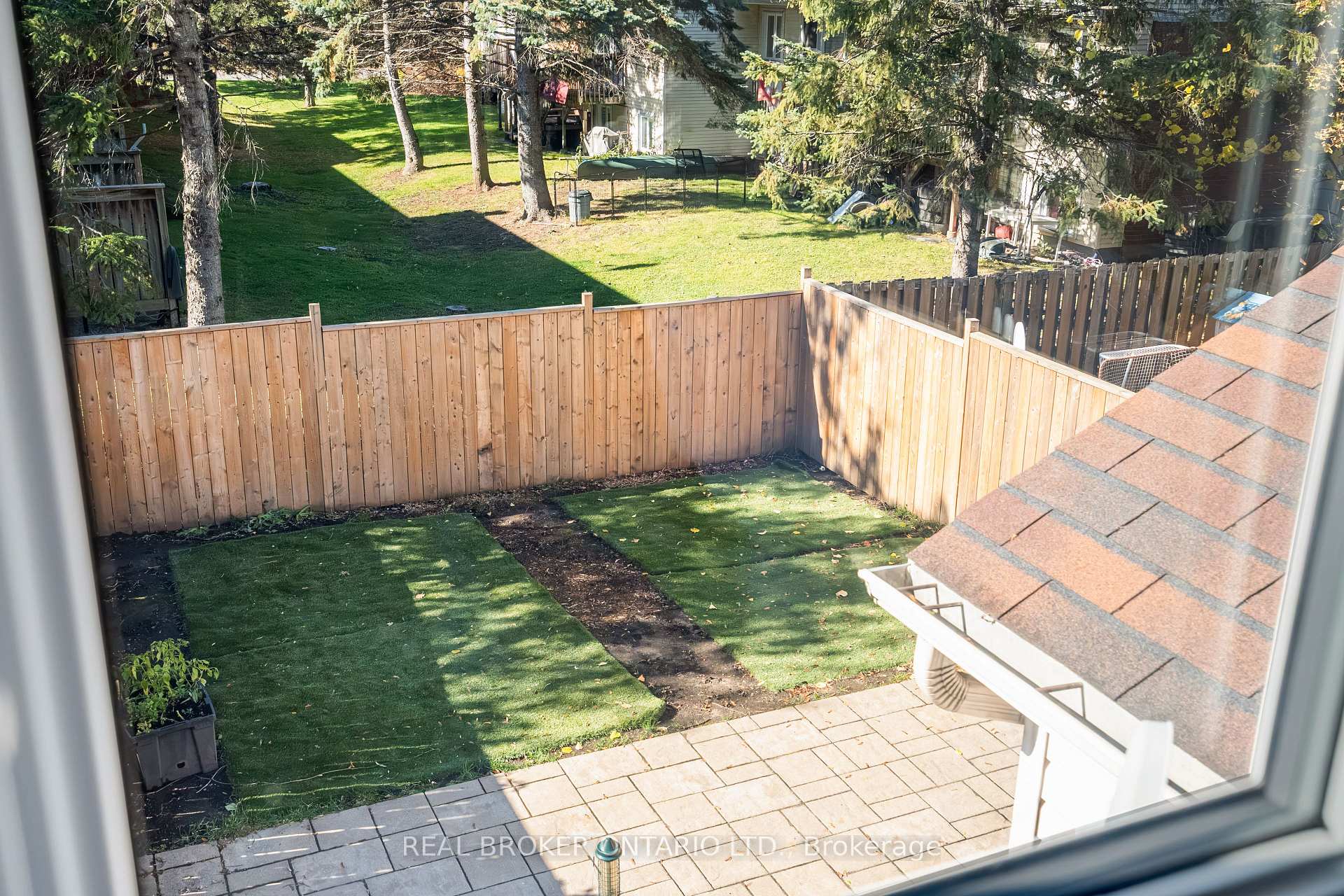 Photo 31 of 191 Thornbury Crescent, Ottawa, Centrepointe — HOMEH