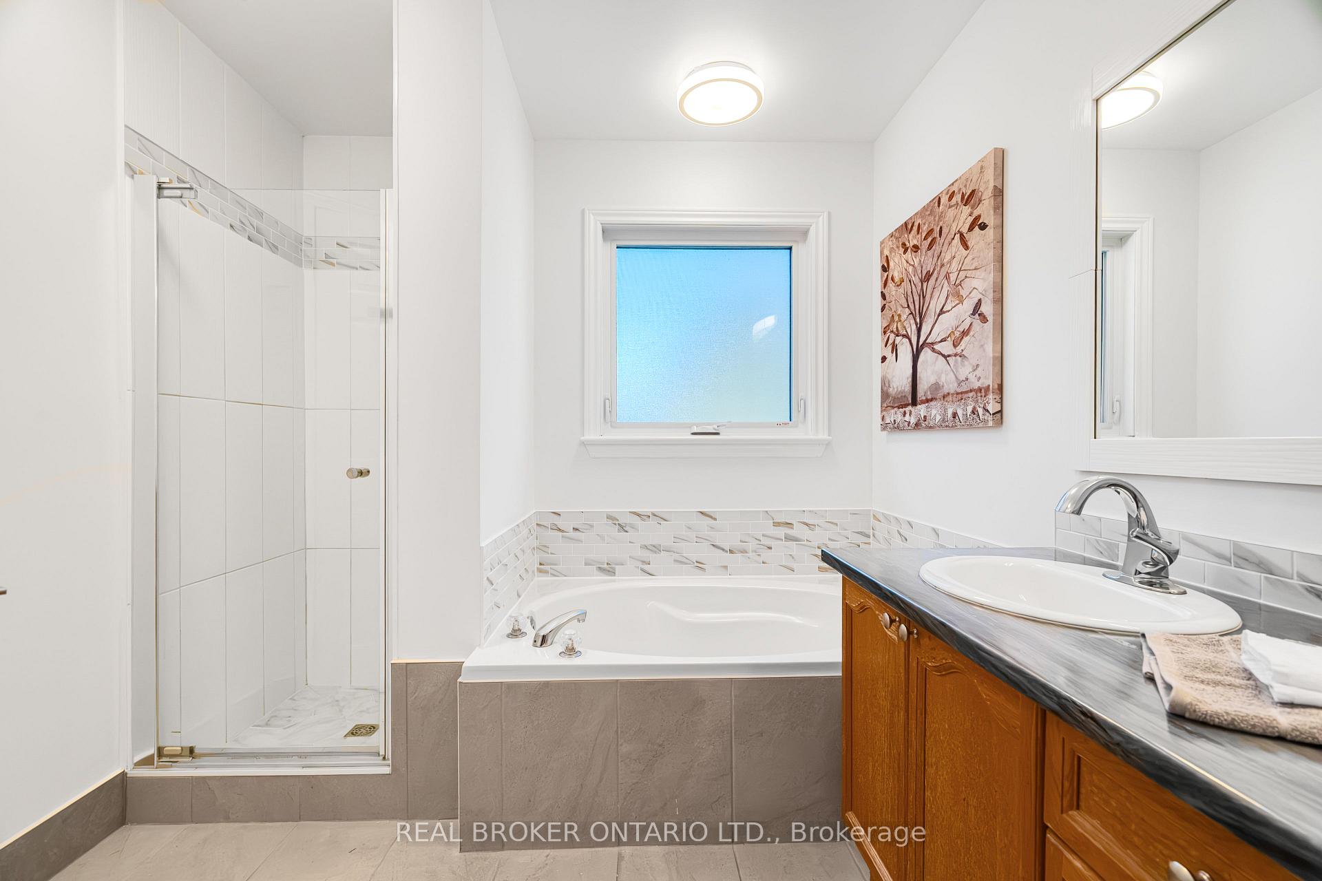 Photo 34 of 191 Thornbury Crescent, Ottawa, Centrepointe — HOMEH