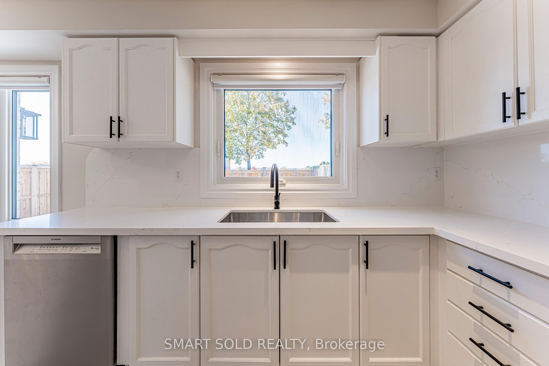 Photo 7 of 106 Bologna Road, Vaughan, Vellore Village — HOMEH