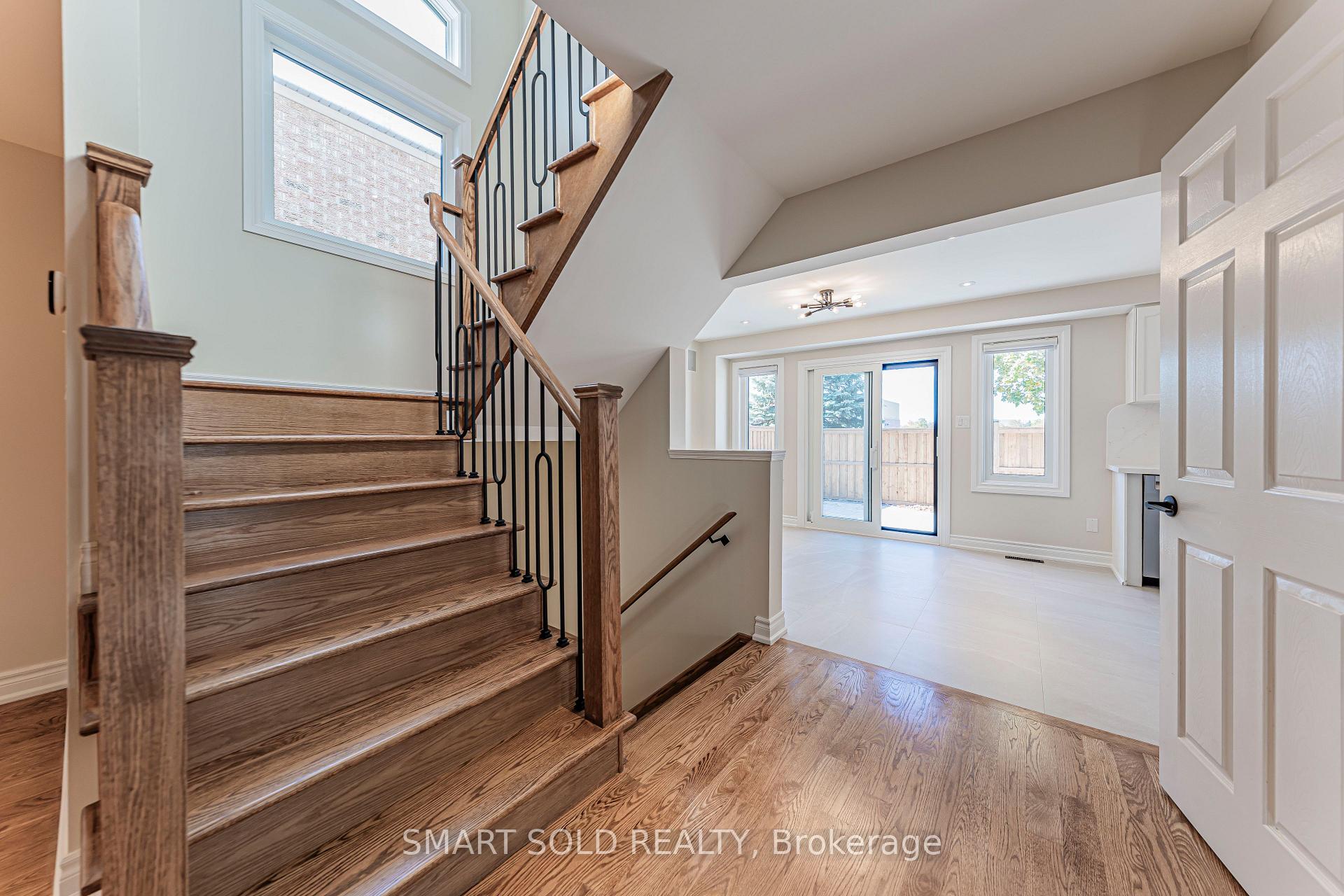 Photo 13 of 106 Bologna Road, Vaughan, Vellore Village — HOMEH