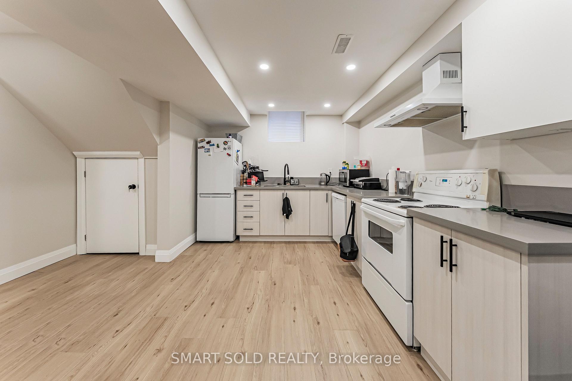 Photo 30 of 106 Bologna Road, Vaughan, Vellore Village — HOMEH