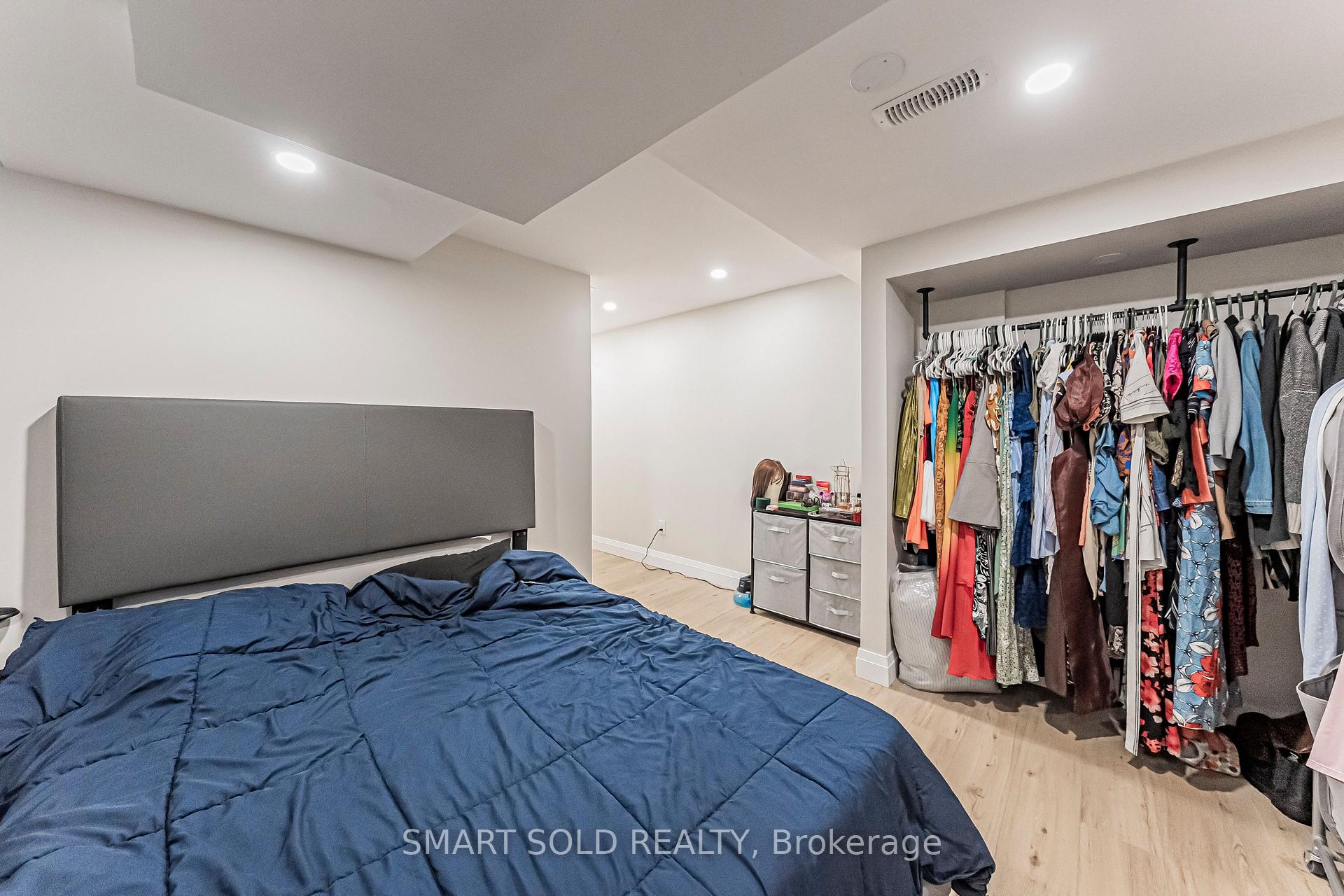 Photo 33 of 106 Bologna Road, Vaughan, Vellore Village — HOMEH