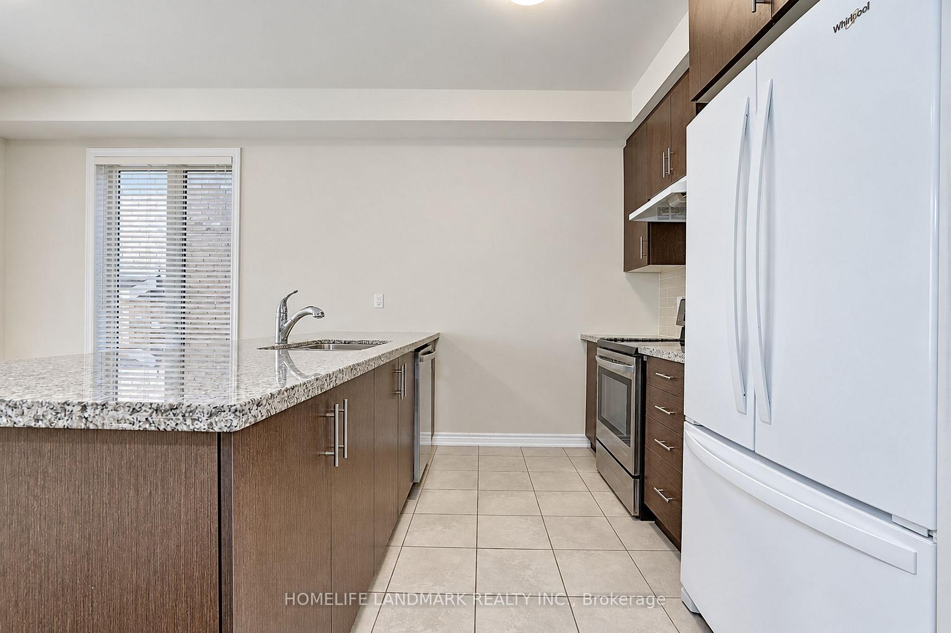 Photo 7 of 27 Applegate Drive, East Gwillimbury, Sharon — HOMEH