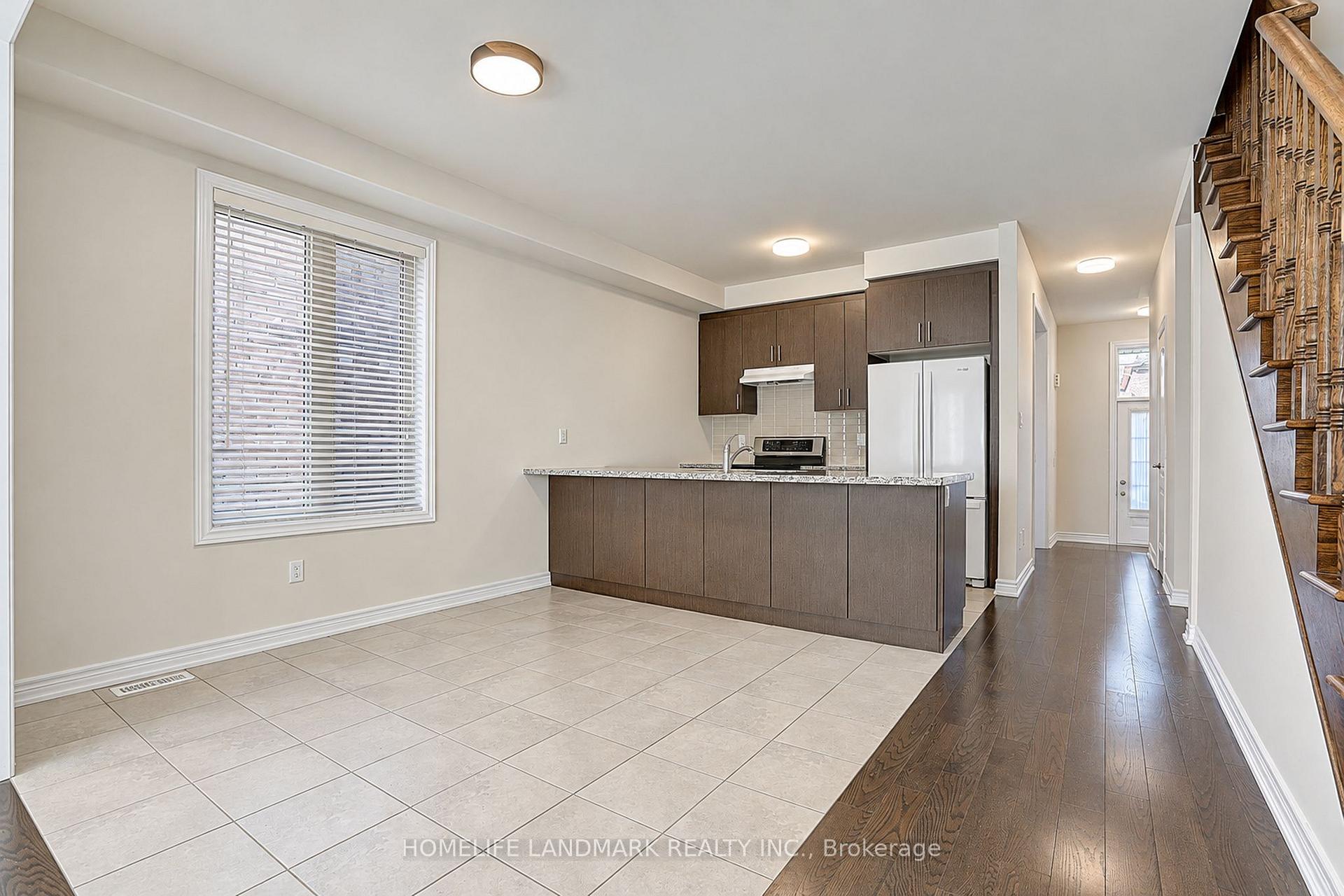 Photo 9 of 27 Applegate Drive, East Gwillimbury, Sharon — HOMEH