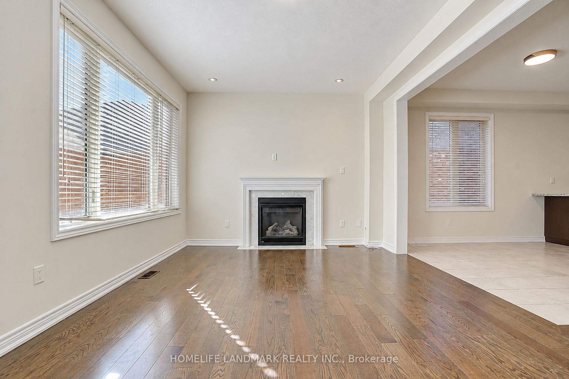 Photo 15 of 27 Applegate Drive, East Gwillimbury, Sharon — HOMEH