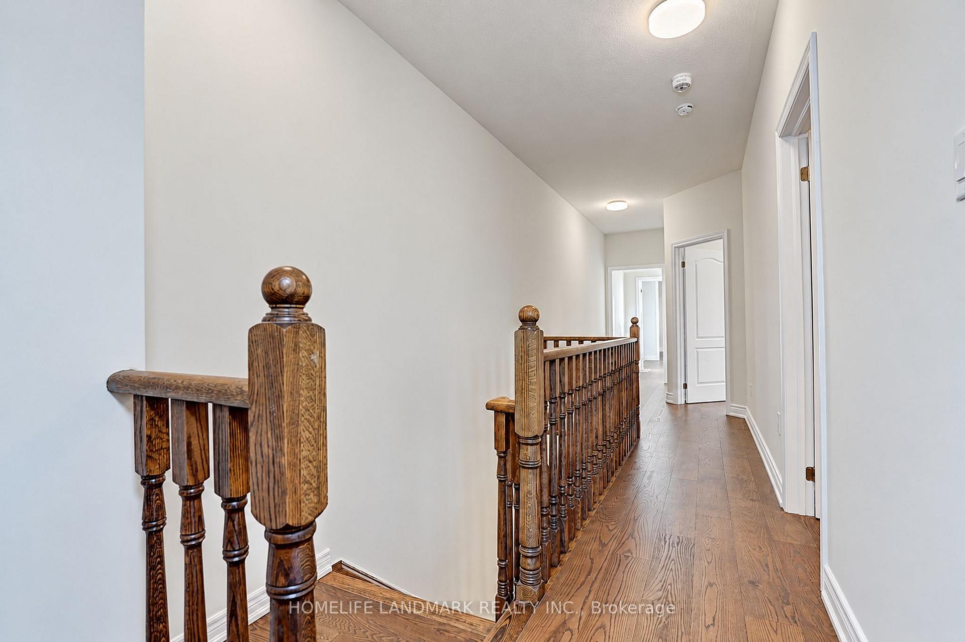Photo 22 of 27 Applegate Drive, East Gwillimbury, Sharon — HOMEH