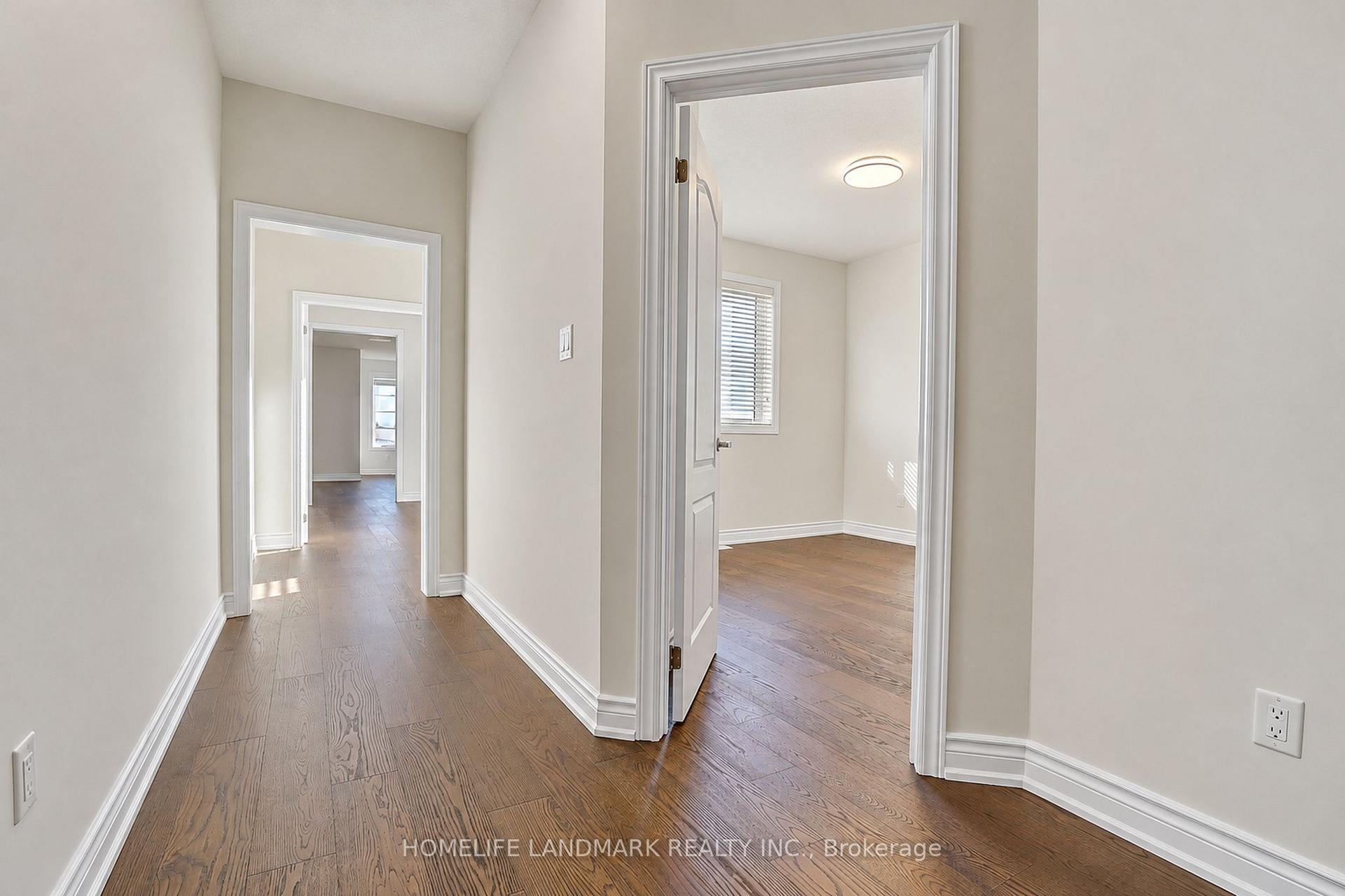Photo 23 of 27 Applegate Drive, East Gwillimbury, Sharon — HOMEH