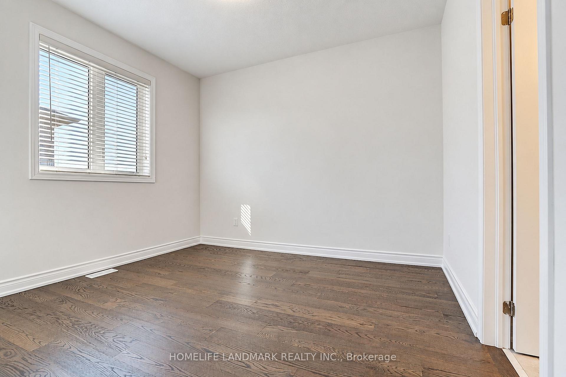 Photo 32 of 27 Applegate Drive, East Gwillimbury, Sharon — HOMEH