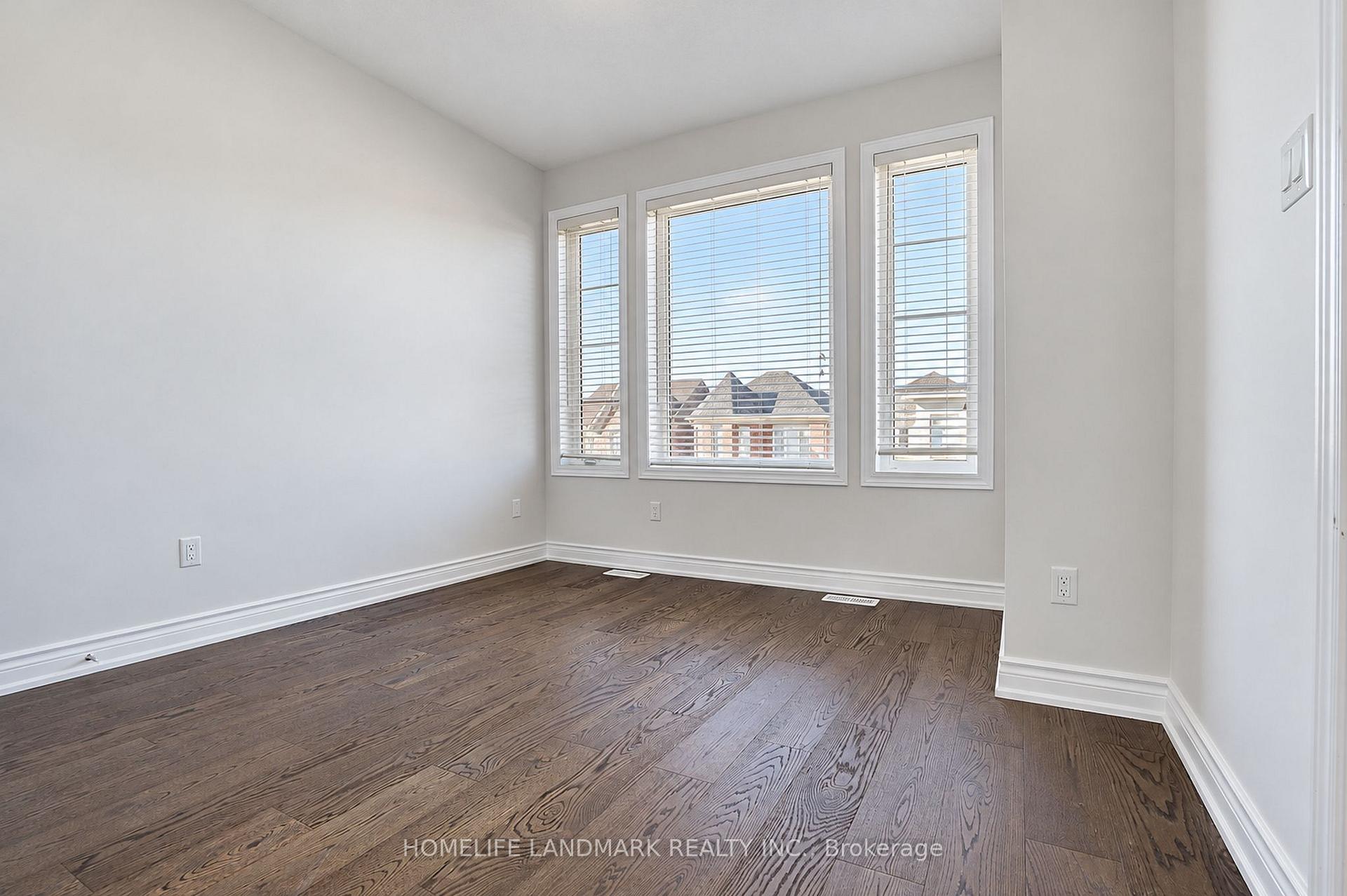 Photo 40 of 27 Applegate Drive, East Gwillimbury, Sharon — HOMEH