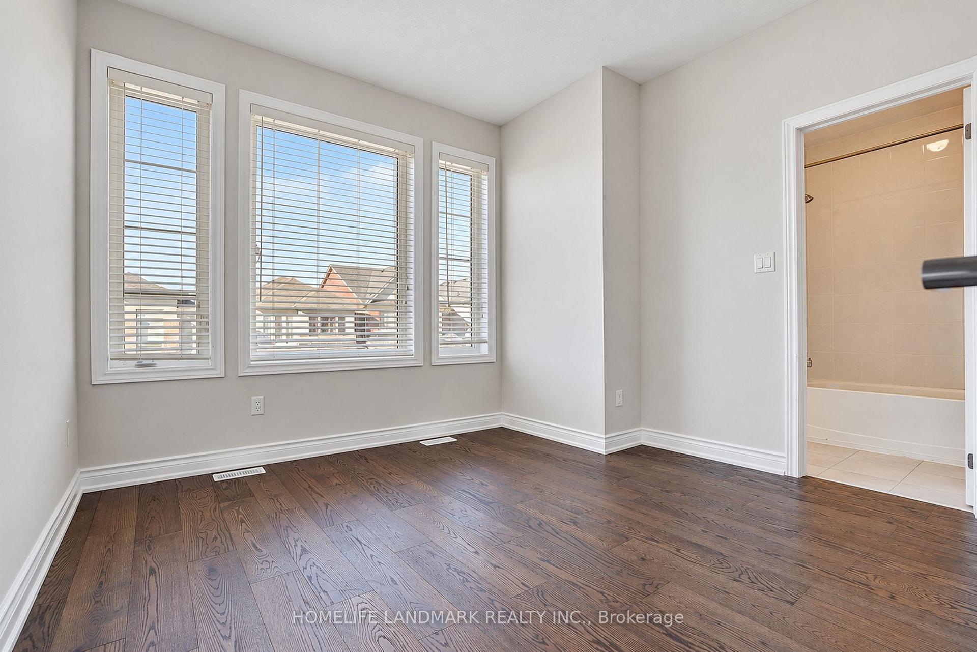 Photo 42 of 27 Applegate Drive, East Gwillimbury, Sharon — HOMEH