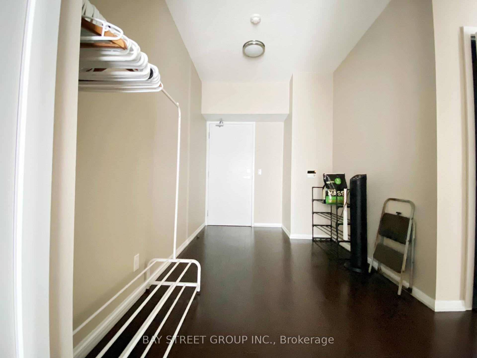 Photo 6 of Unit 1410, 832 Bay Street, Toronto, Bay Street Corridor — HOMEH