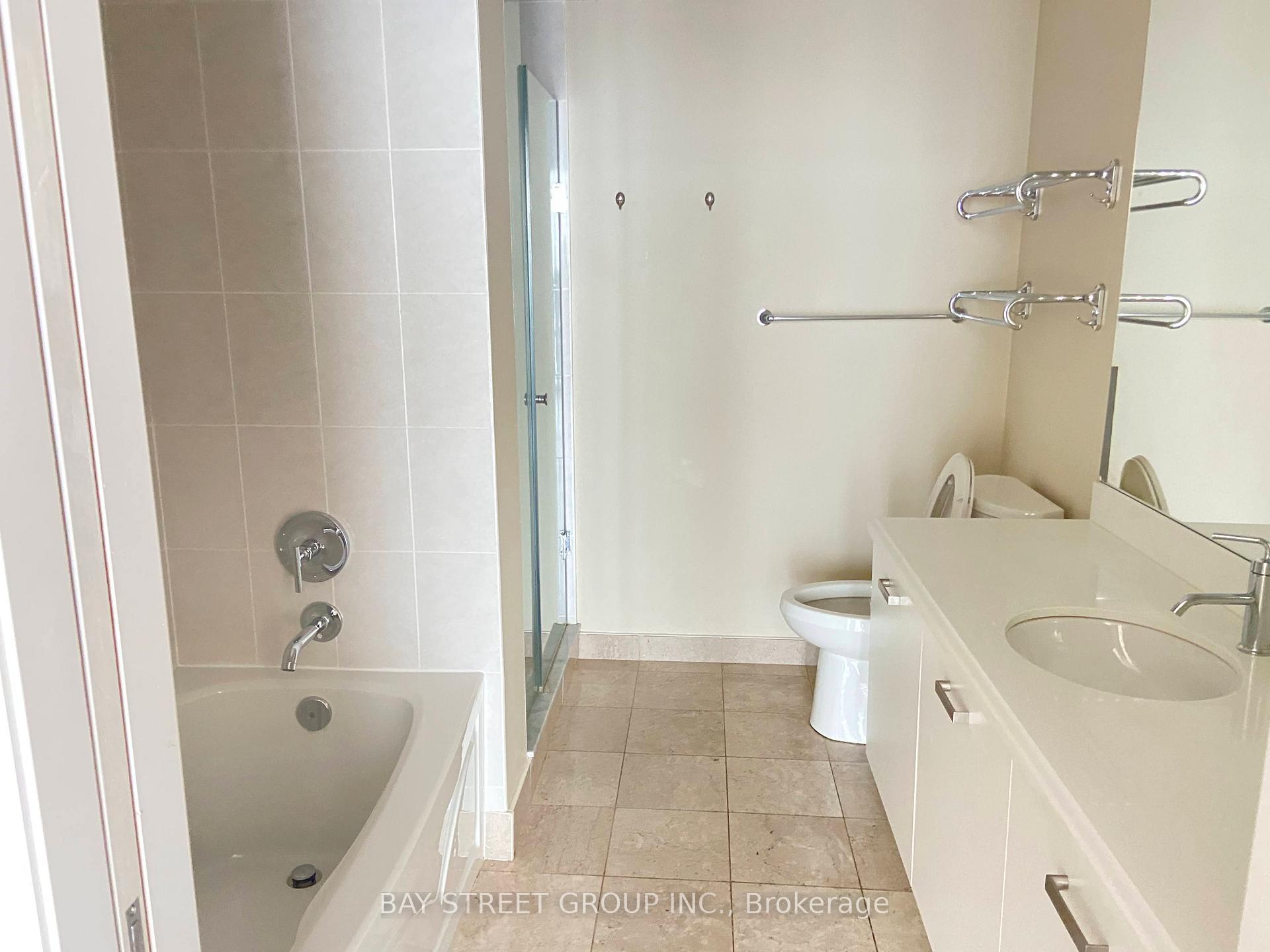 Photo 13 of Unit 1410, 832 Bay Street, Toronto, Bay Street Corridor — HOMEH