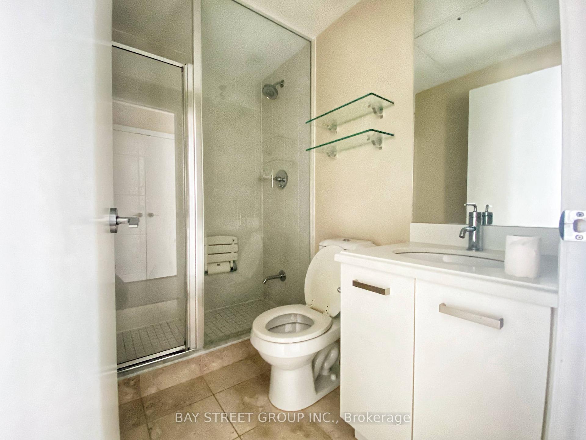 Photo 14 of Unit 1410, 832 Bay Street, Toronto, Bay Street Corridor — HOMEH