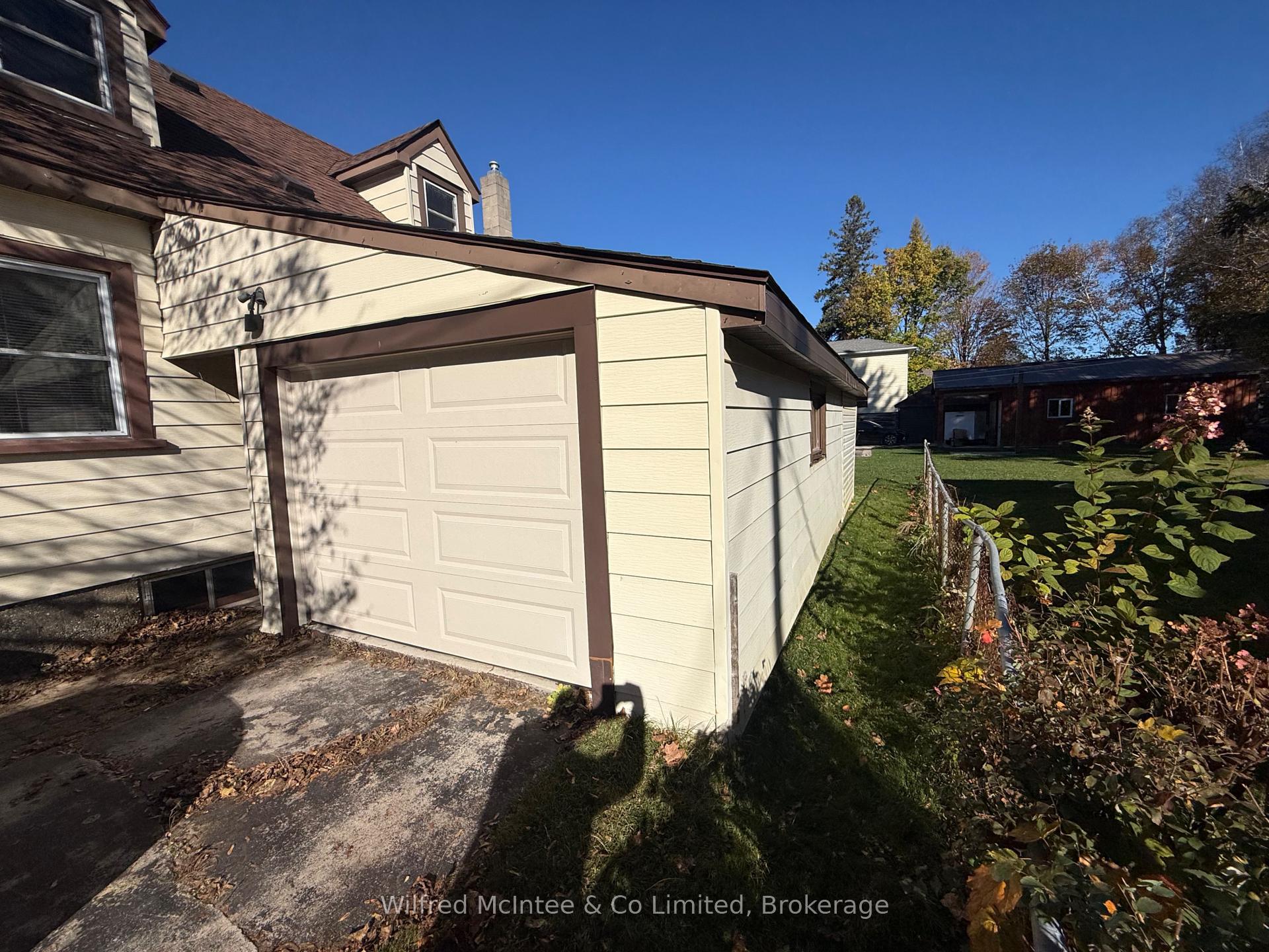 Photo 8 of 385 6th Avenue, Hanover — HOMEH